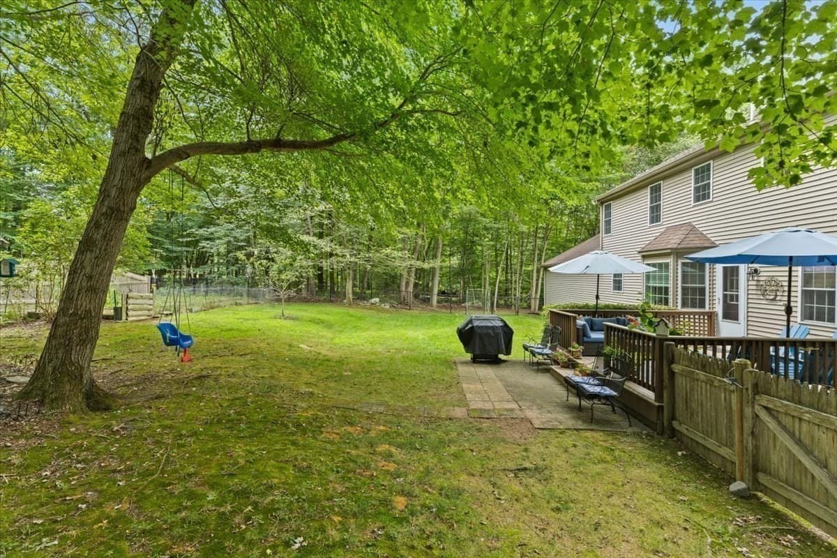 Single Family Residence at 194 Woodlawn Street, Taunton MA 02718, Taunton, photo 40 of 41