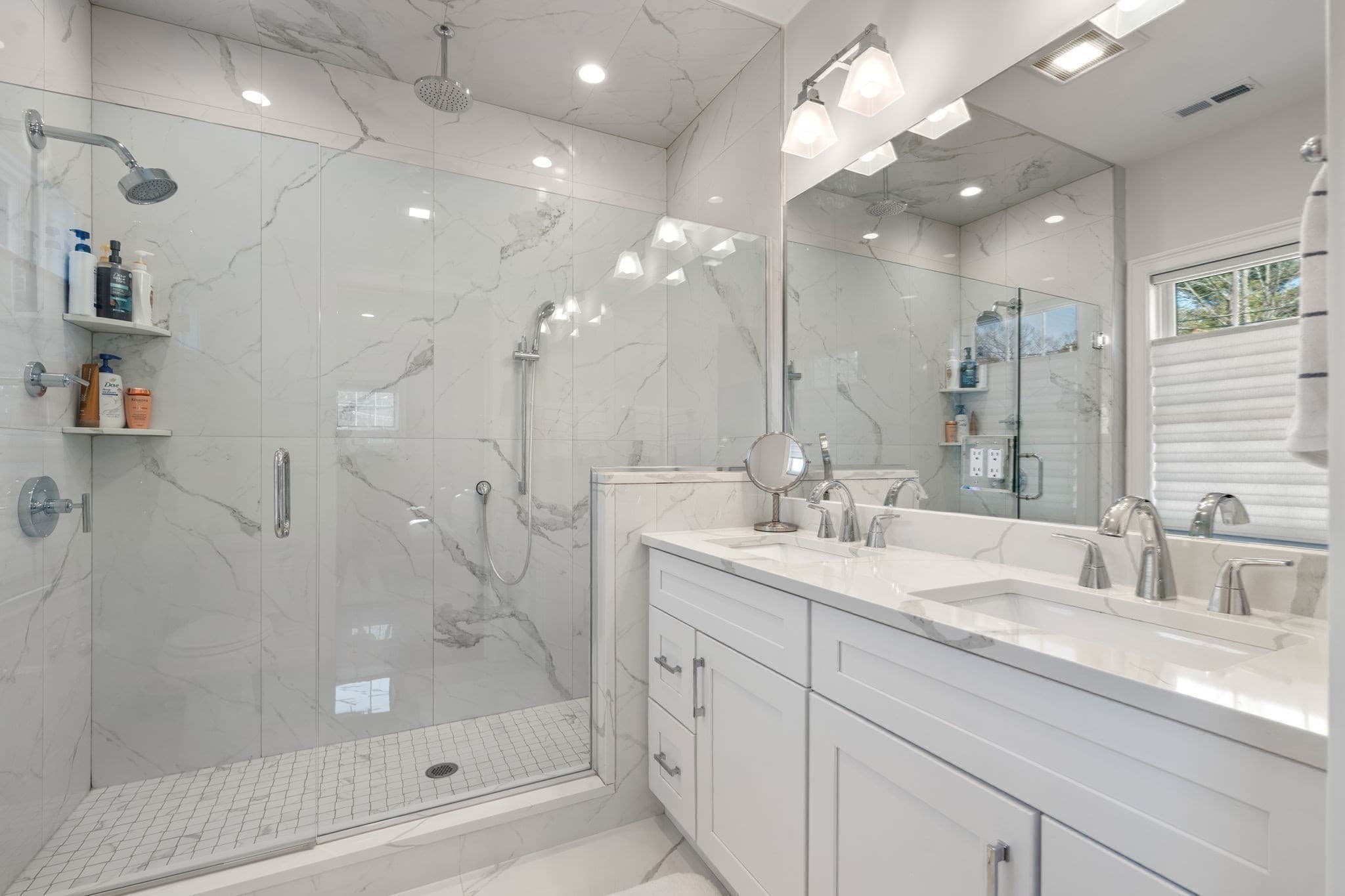 Condominium at 210 Evelyn # 210, Newton MA 02468, Newton, photo 12 of 22