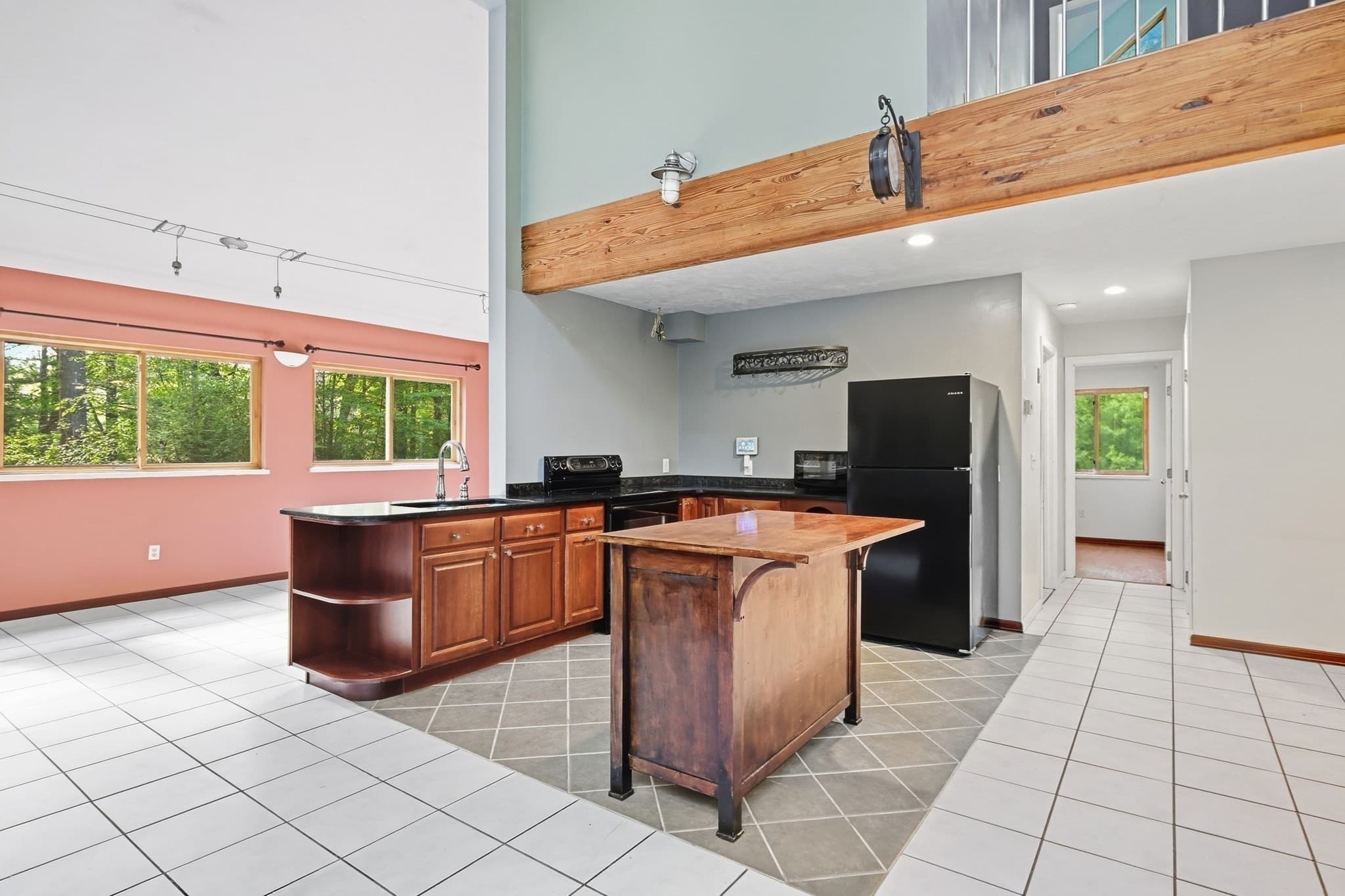 Single Family Residence at 21 Stone Hill Rd, New Salem MA 01355, New Salem, photo 21 of 36