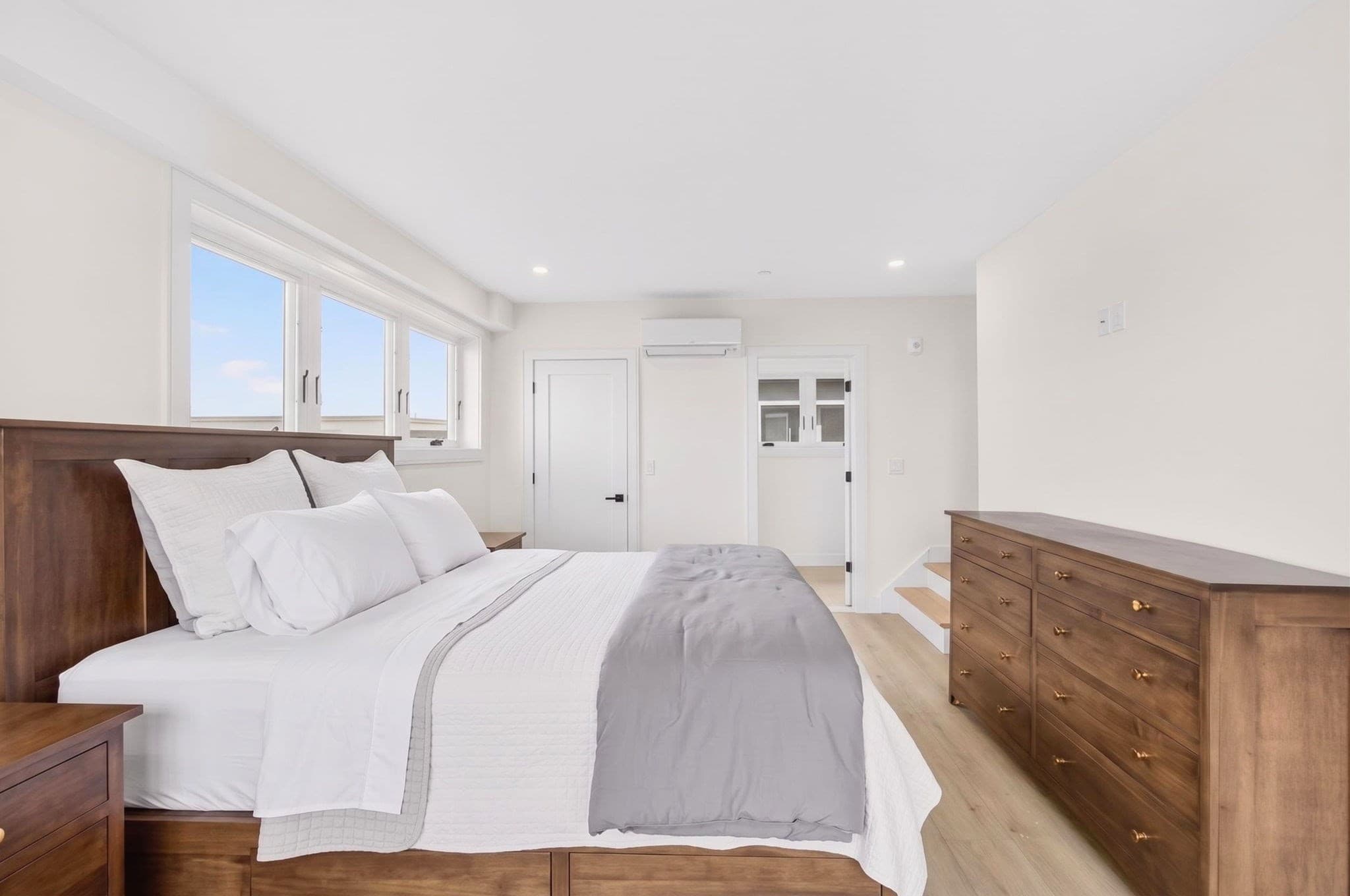 Condominium at 16 Northend Blvd # 2, Salisbury MA 01952, Salisbury, photo 7 of 21