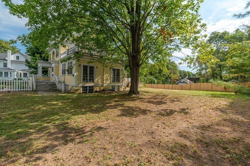 Residential at 115 School, Manchester MA 01944, Manchester, photo 2 of 25