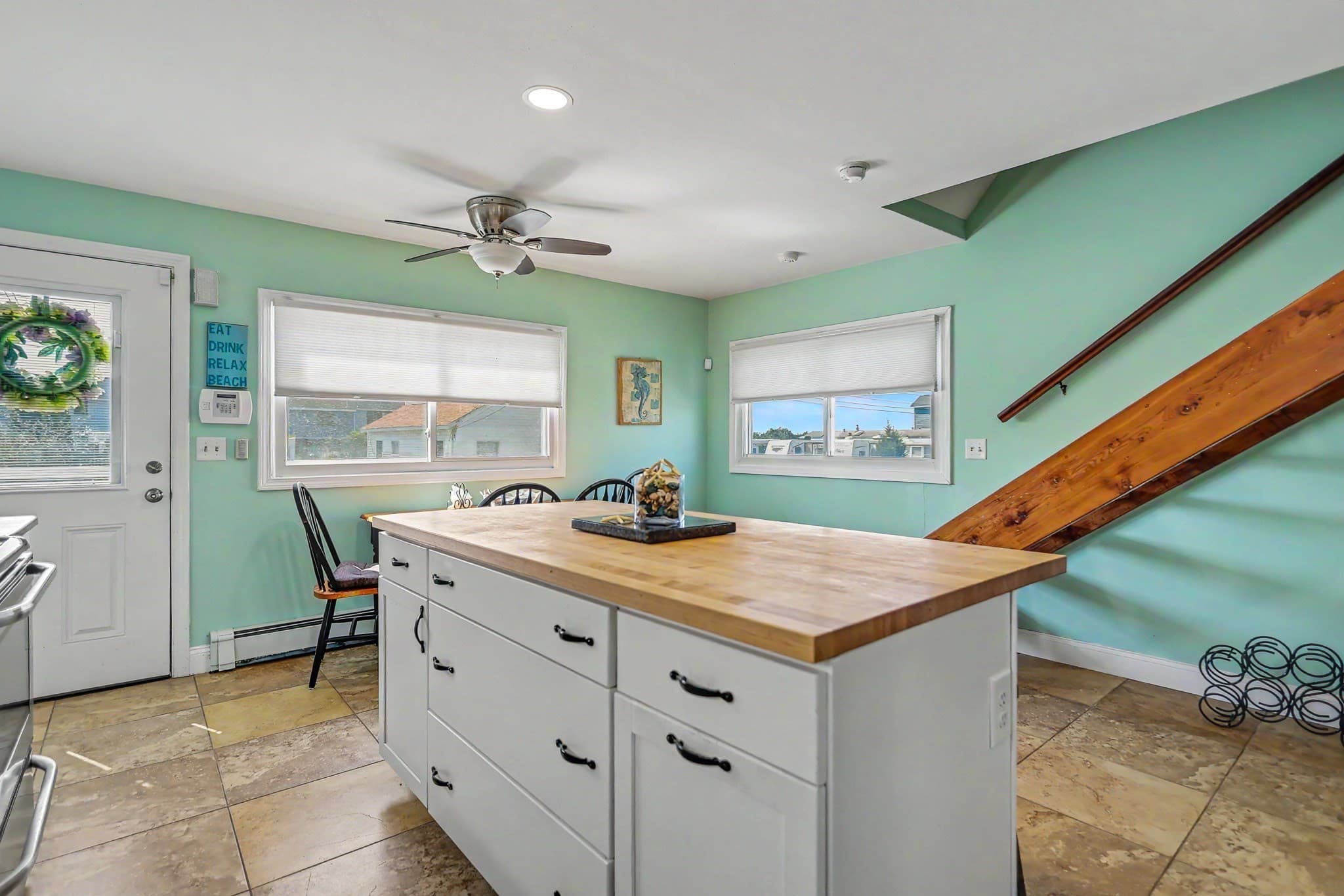 Single Family Residence at 10 Liberty St, Salisbury MA 01952, Salisbury, photo 9 of 30