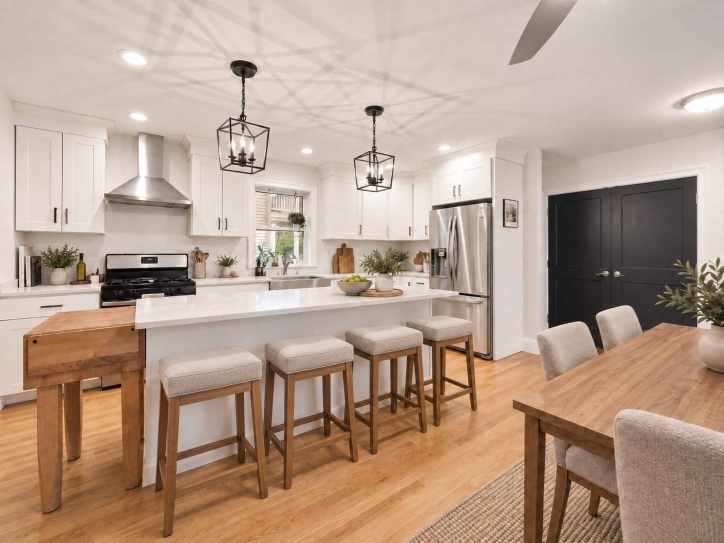 Condominium at 35 Thomas St # 35, Medford MA 02155, Medford, photo 6 of 23