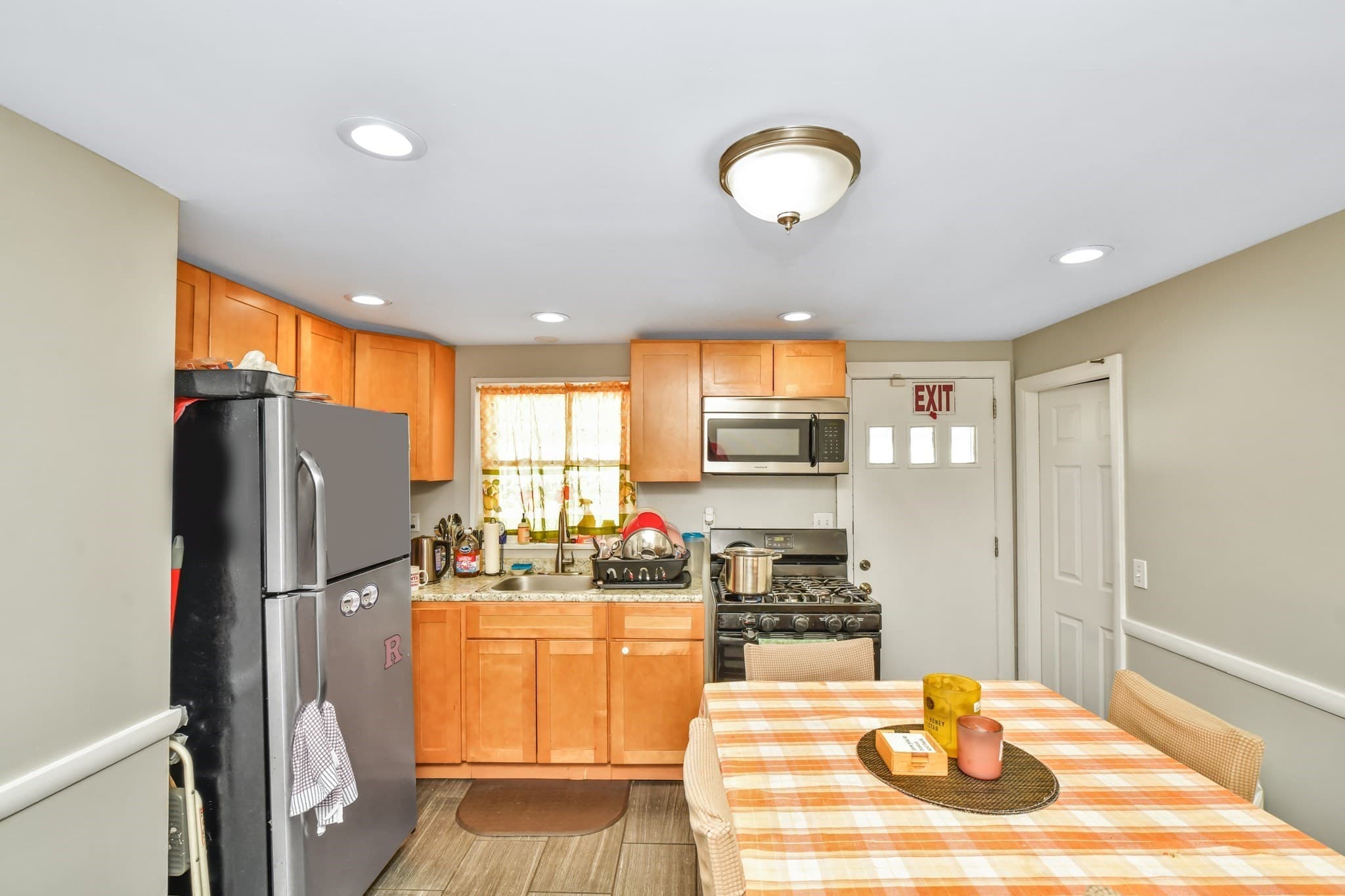 Single Family Residence at 23 Caton St, Boston MA 02136, Boston, photo 6 of 18