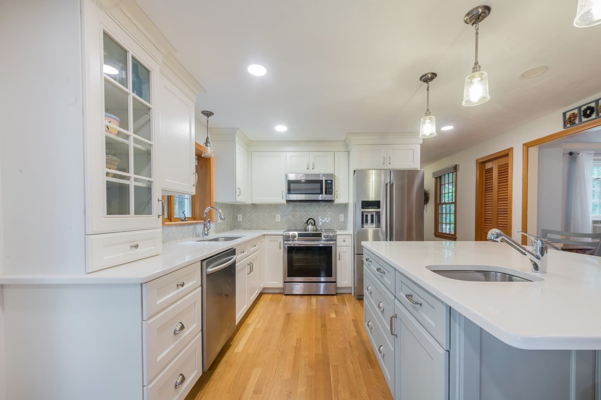 Single Family Residence at 85 Andrews Way, Plymouth MA 02360, photo 4 of 37