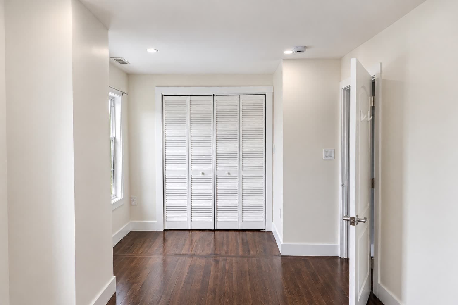 Single Family Residence at 81 Tapley Ave, Revere MA 02151, Revere, photo 8 of 18