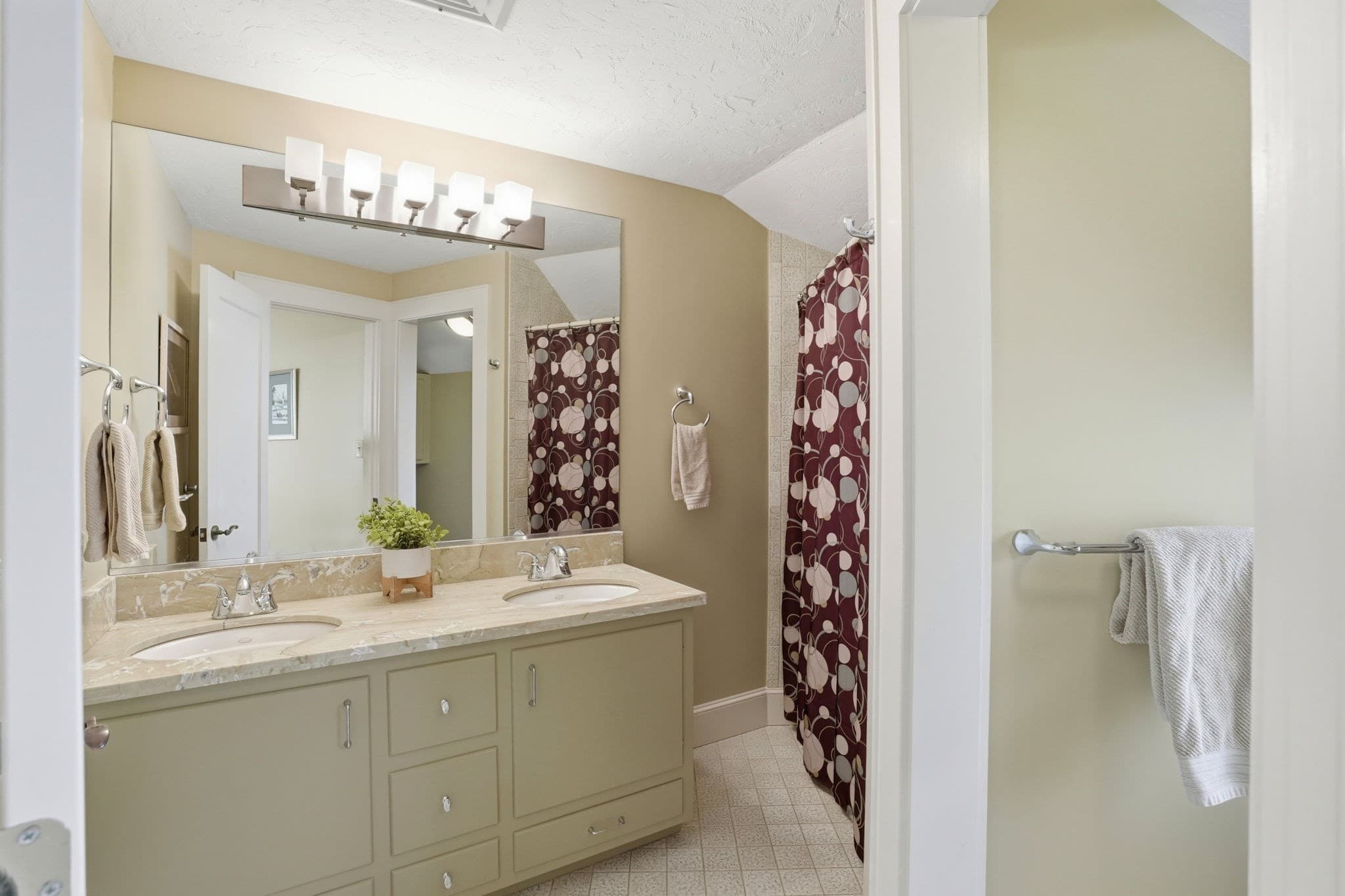 Single Family Residence at 119 Lazell St, Hingham MA 02043, Hingham, photo 37 of 42
