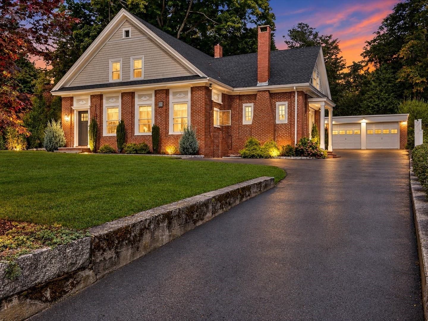 30 Hale St, Beverly MA 01915