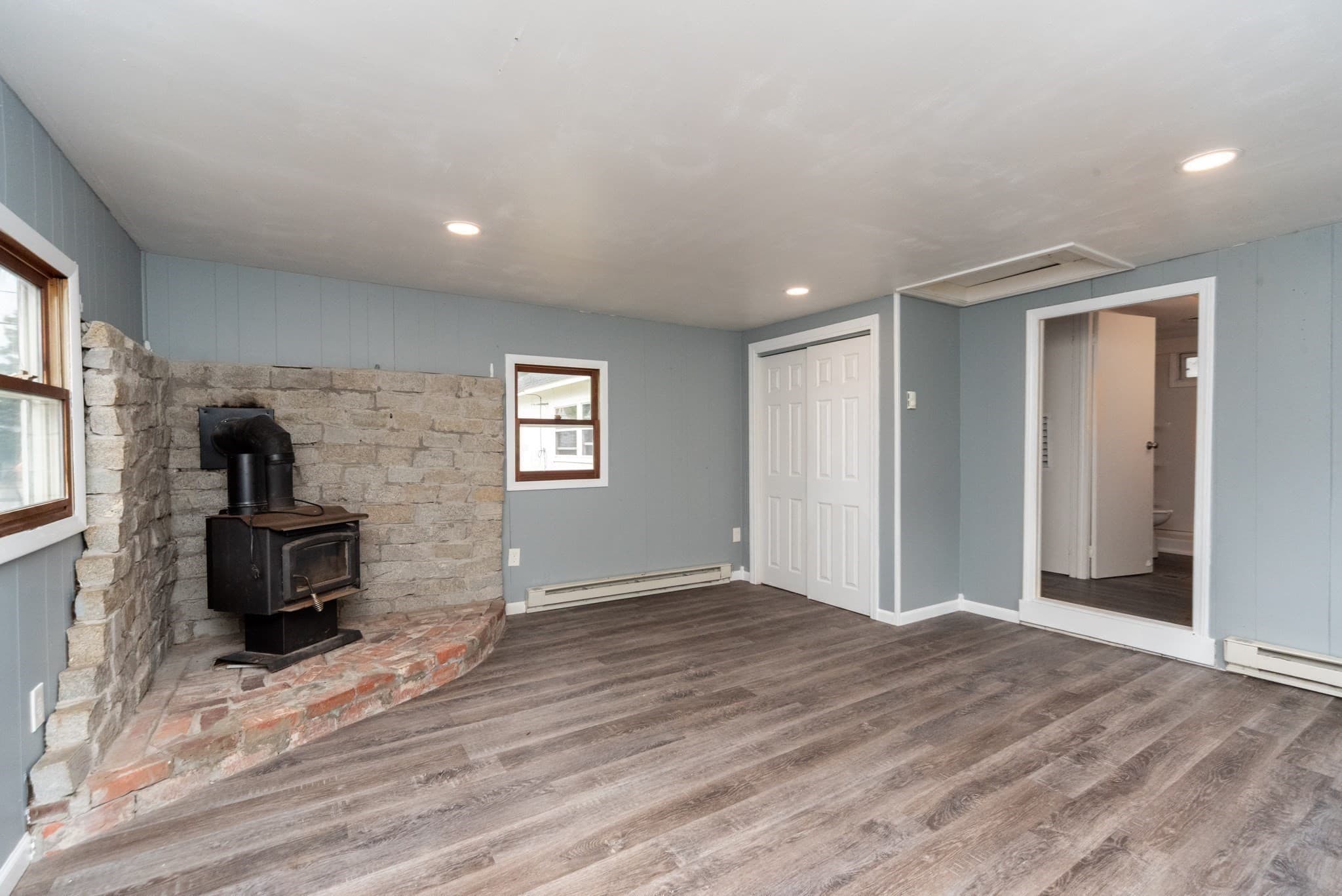 Mobile Home at 163 Highland St, Clinton MA 01510, Clinton, photo 5 of 20