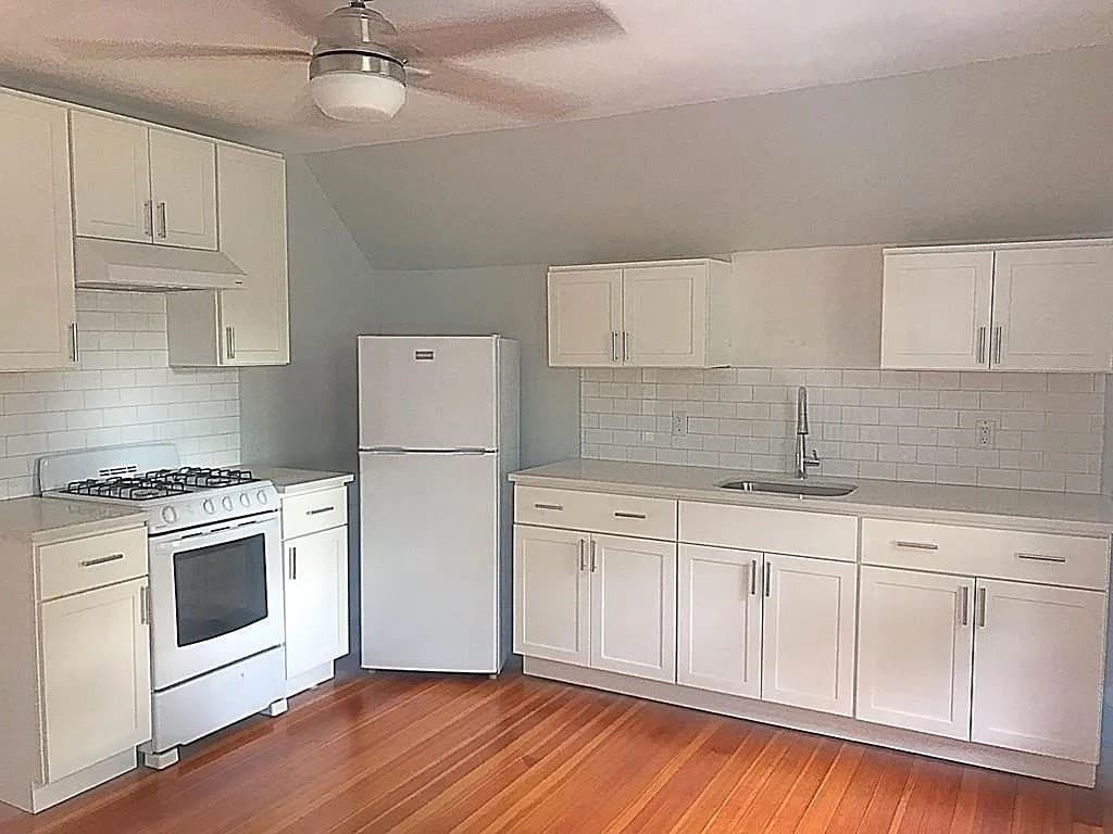 3 Family - 3 Units Up/Down at 124 Grant Ave, Medford MA 02155, Medford, photo 15 of 27