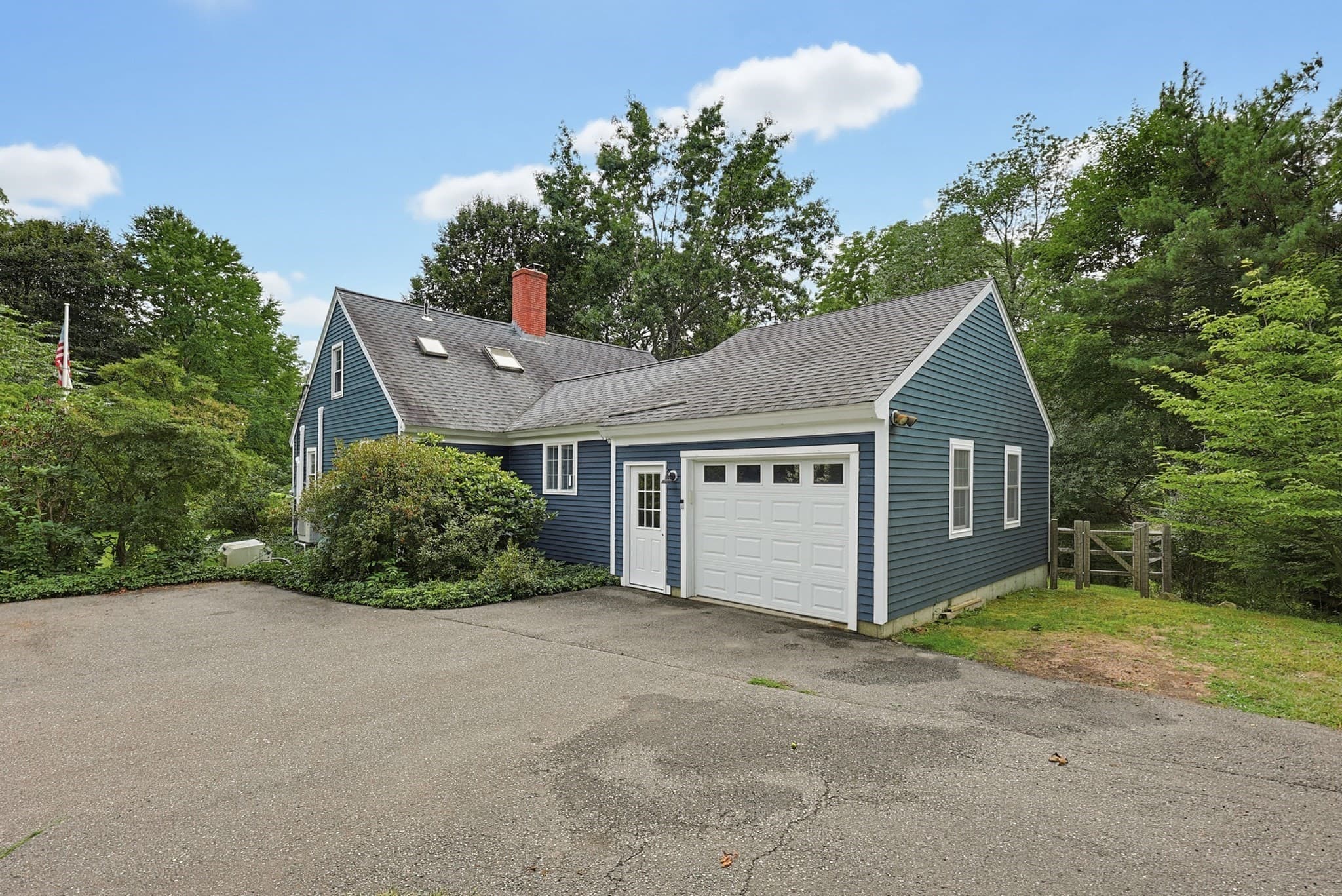 Single Family Residence at 79 Mount Lebanon St, Pepperell MA 01463, Pepperell, photo 2 of 34