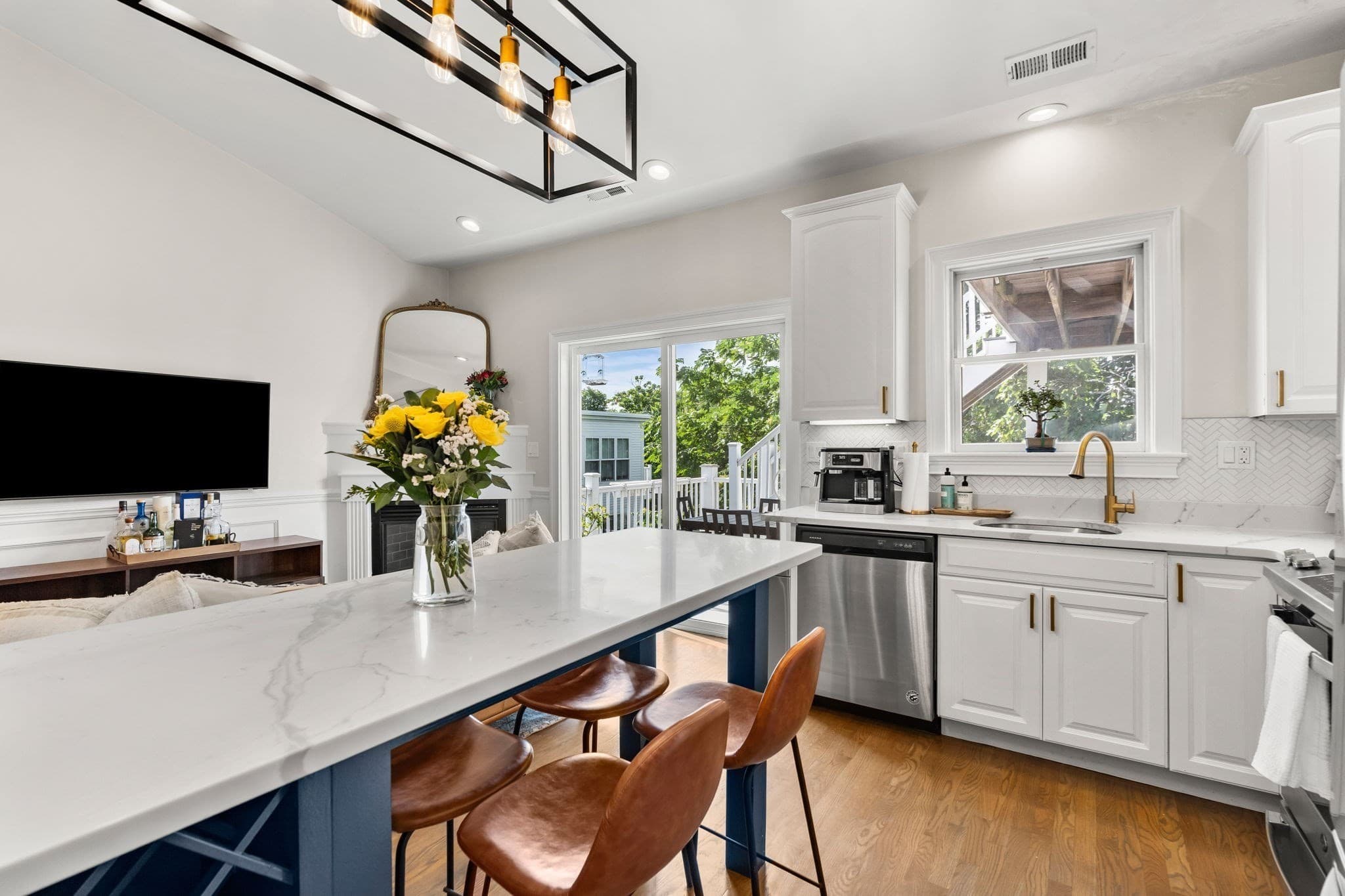 Condominium at 515 E 8th St # 3, Boston MA 02127, Boston, photo 5 of 28