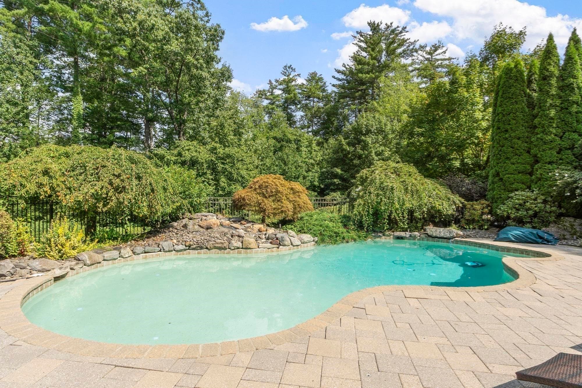 Single Family Residence at 35 Sandy Ridge Road, Sterling MA 01564, Sterling, photo 33 of 40