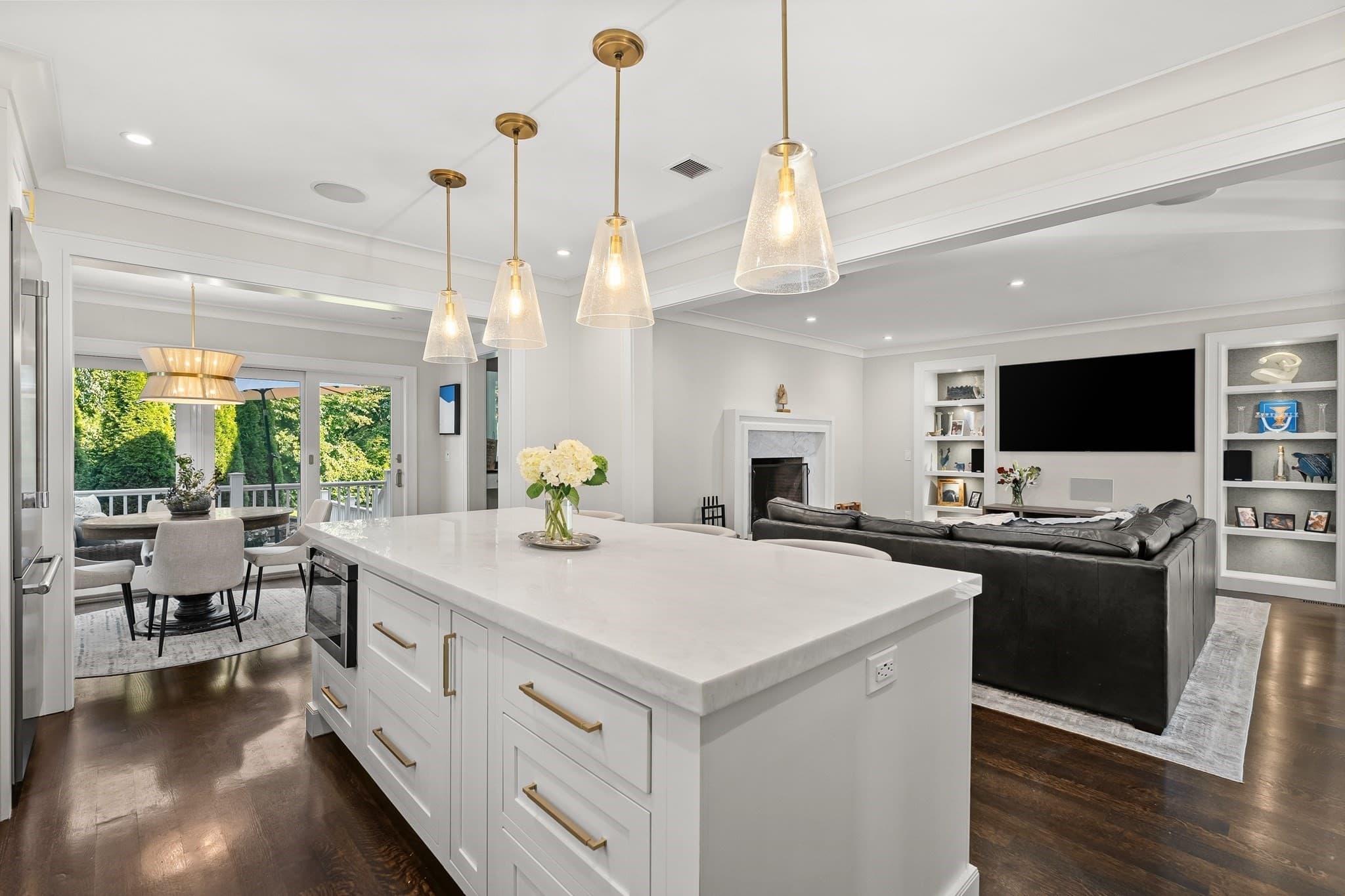 Single Family Residence at 2 Hemenway Ave, Melrose MA 02176, Melrose, photo 5 of 42
