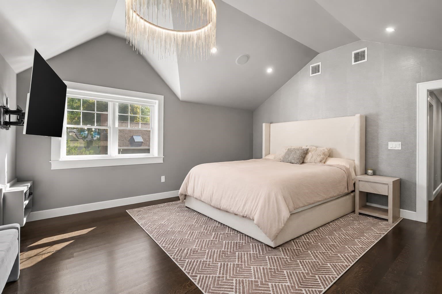Single Family Residence at 2 Hemenway Ave, Melrose MA 02176, Melrose, photo 21 of 42