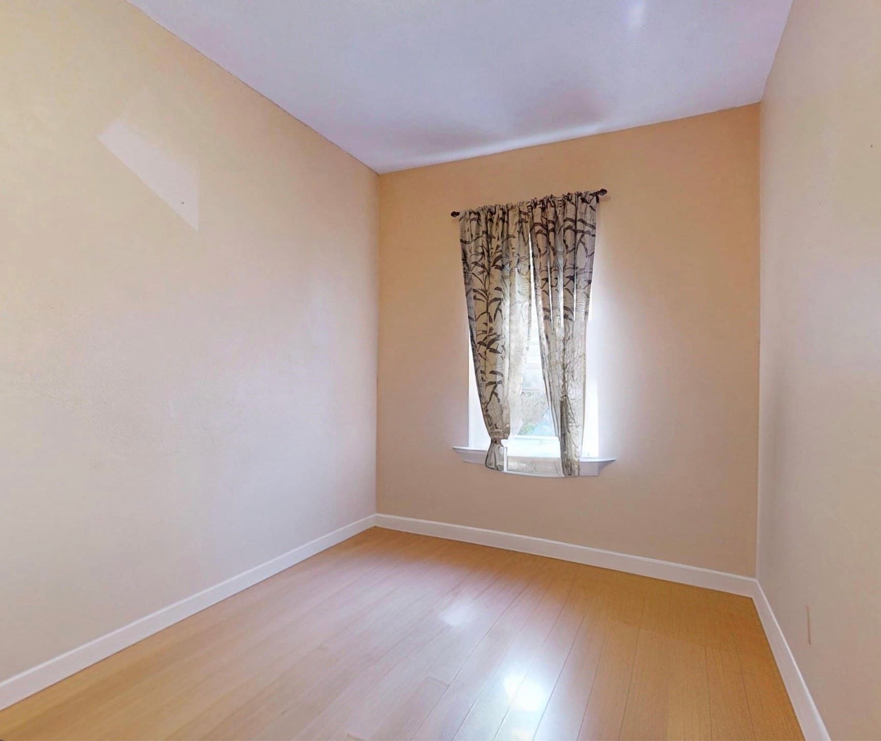 Condominium at 122 Chestnut Street # 2, Chelsea MA 02150, Chelsea, photo 11 of 17