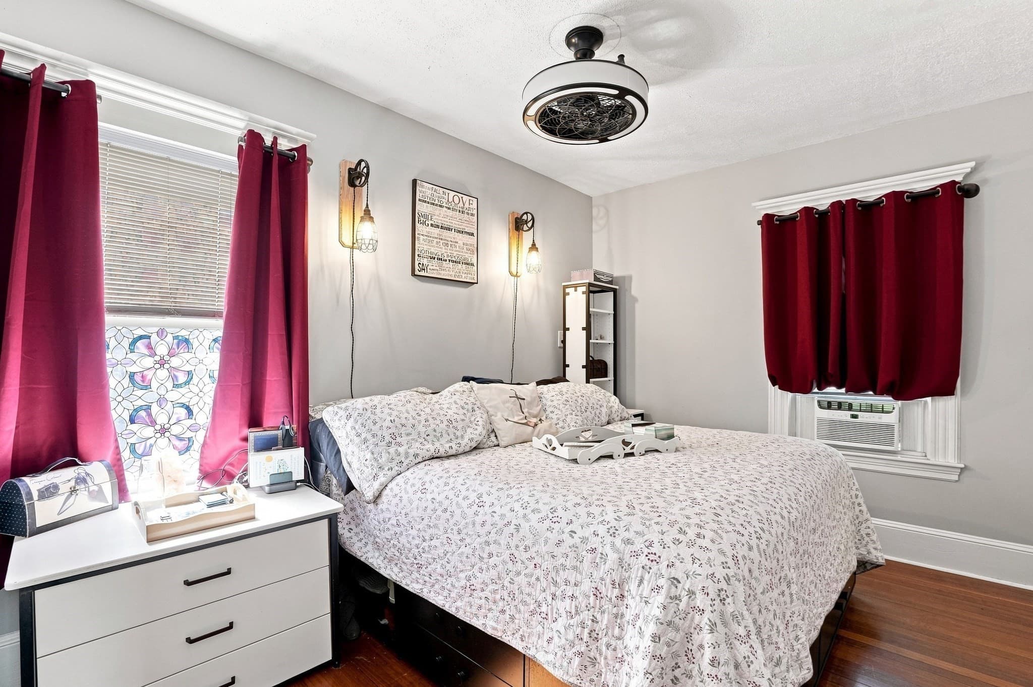Single Family Residence at 590 Union Street, New Bedford MA 02740, New Bedford, photo 12 of 25