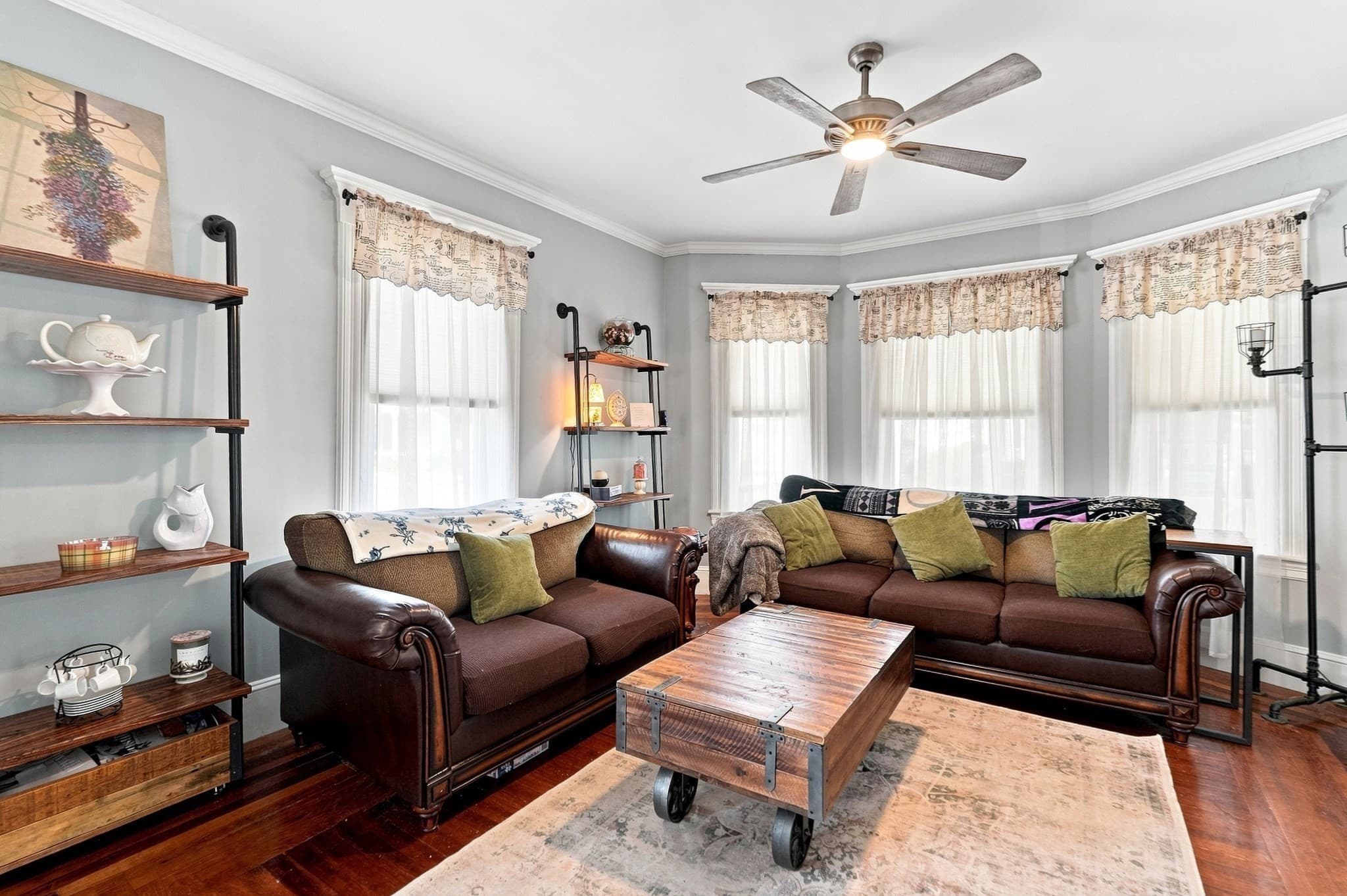 Single Family Residence at 590 Union Street, New Bedford MA 02740, New Bedford, photo 5 of 25