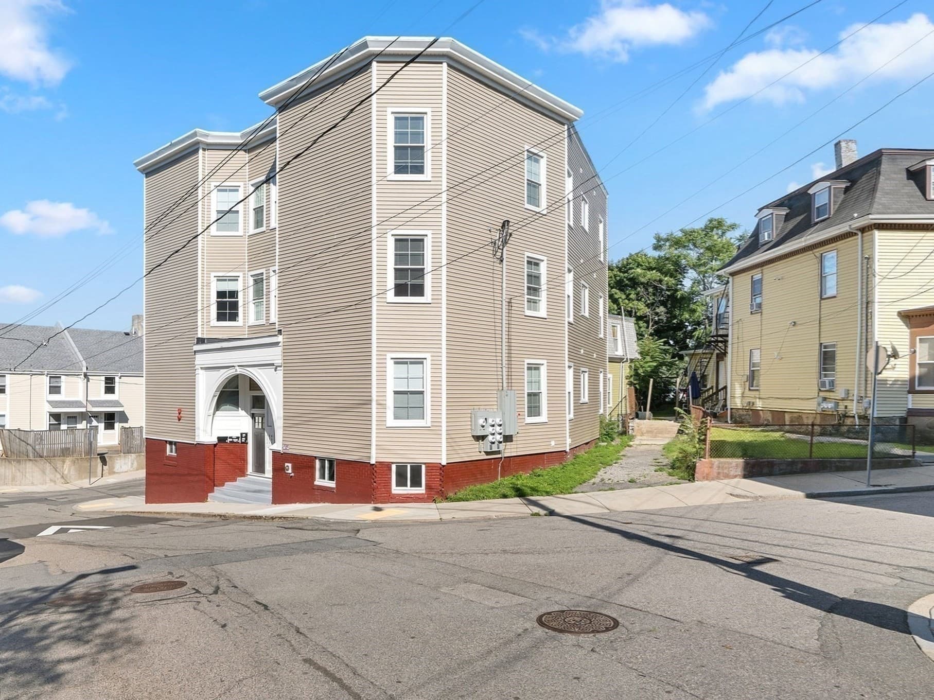 36-38 Regent St, Boston MA 02119
