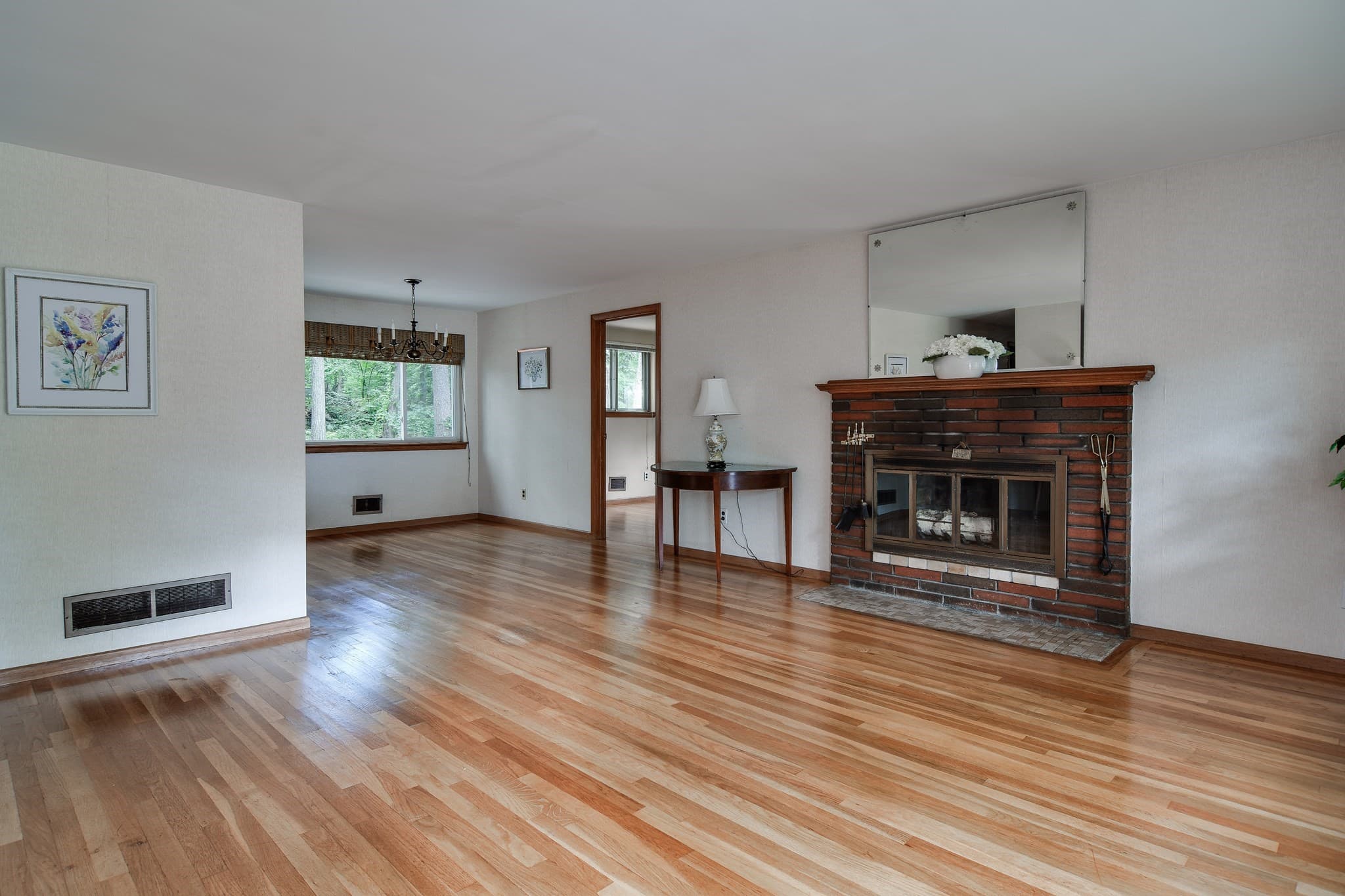 Single Family Residence at 12 Claudette Circle, Framingham MA 01701, Framingham, photo 4 of 25