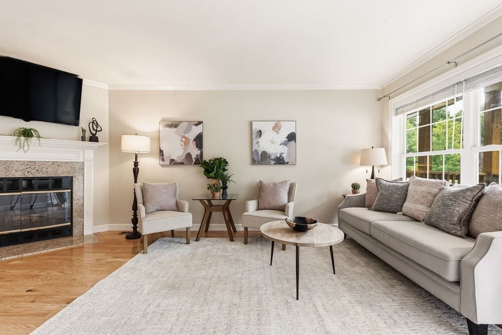 Condominium at 183 Leonard St # 2, Raynham MA 02767, Raynham, photo 12 of 42