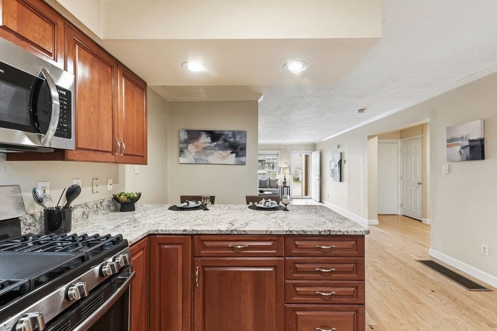 Condominium at 183 Leonard St # 2, Raynham MA 02767, Raynham, photo 14 of 42