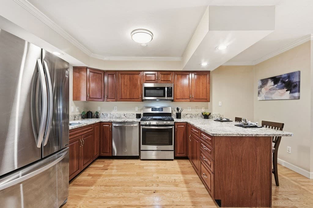 Condominium at 183 Leonard St # 2, Raynham MA 02767, Raynham, photo 15 of 42
