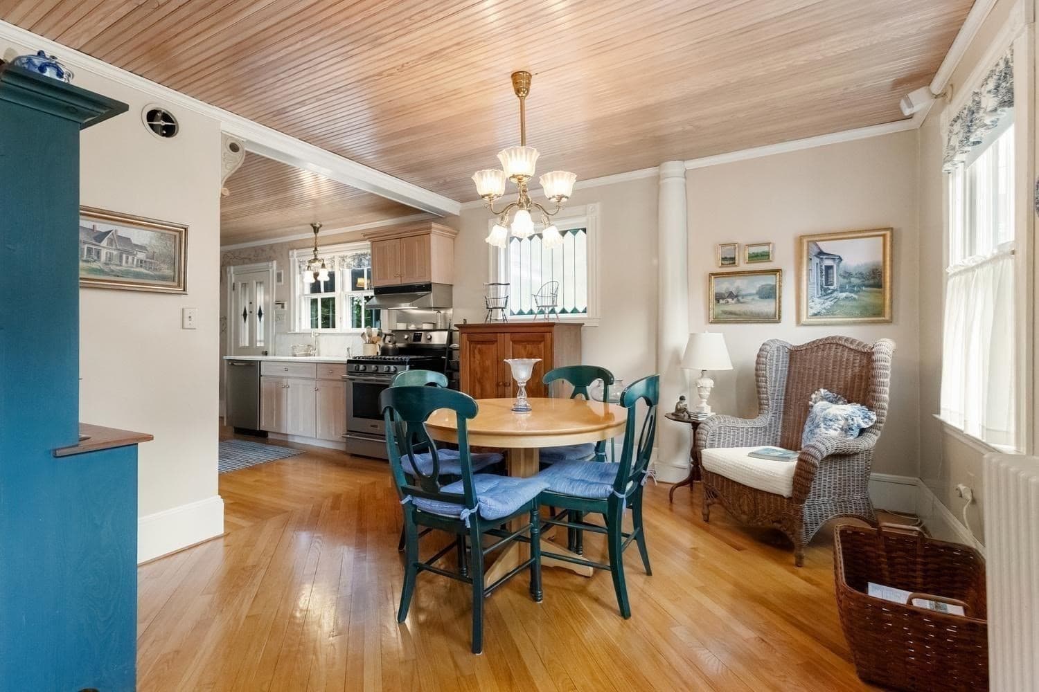 Single Family Residence at 8 Leonard Cir, Medford MA 02155, Medford, photo 18 of 42