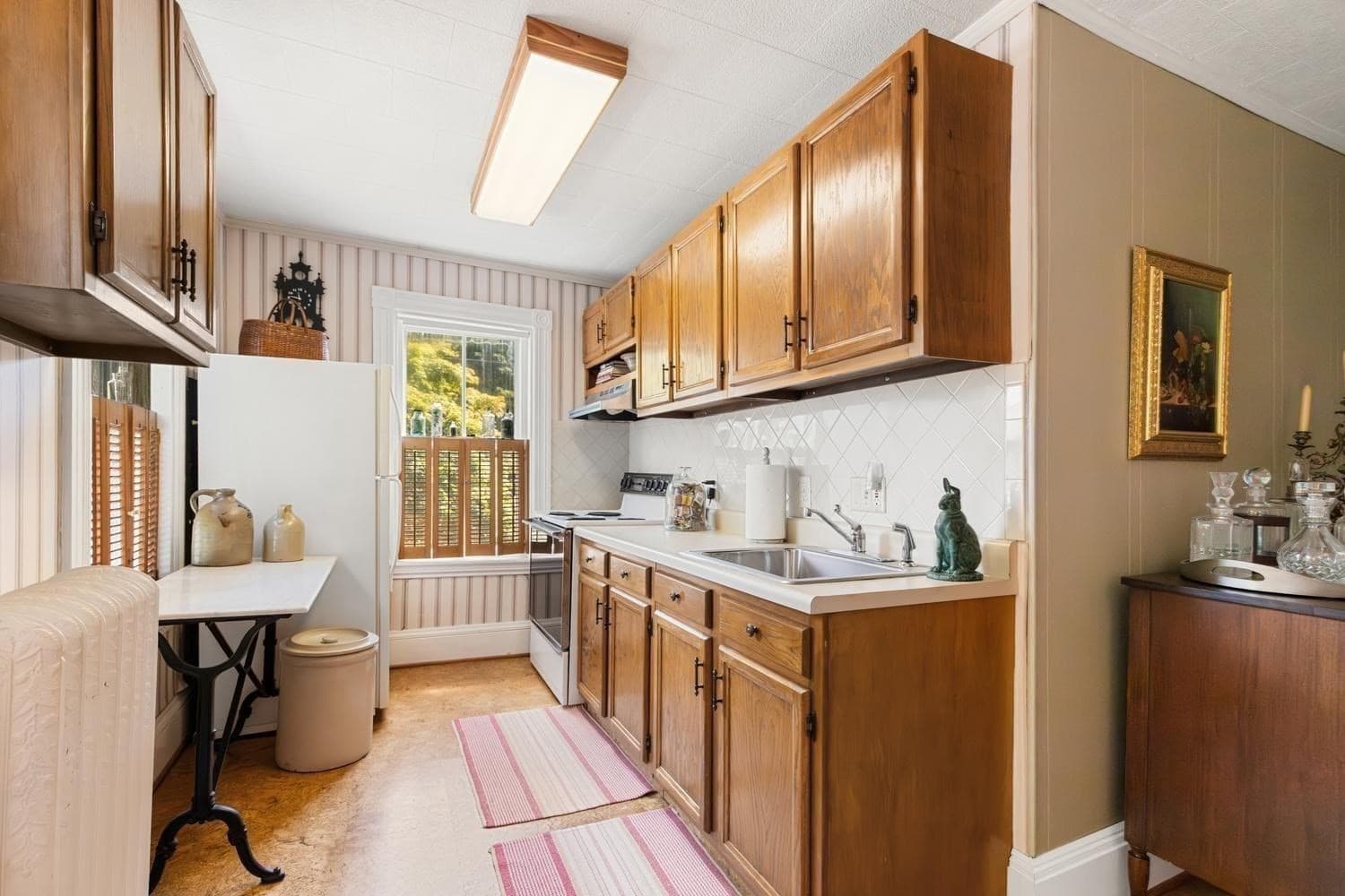 Single Family Residence at 8 Leonard Cir, Medford MA 02155, Medford, photo 31 of 42
