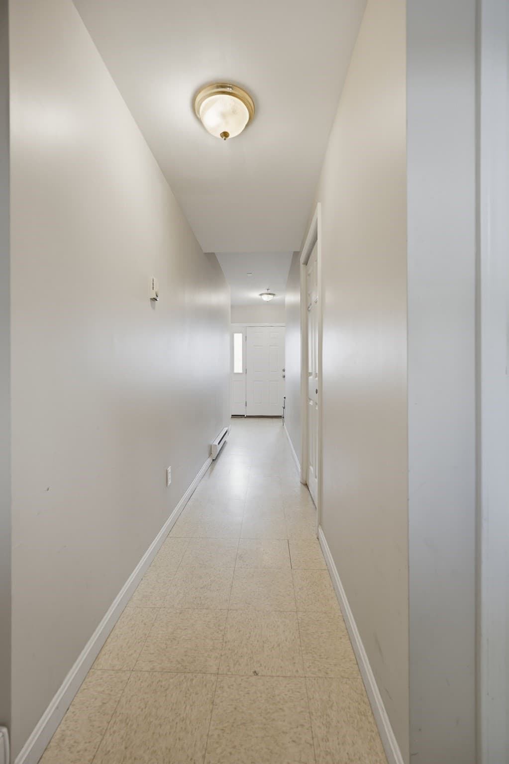 Condominium at 61 Pine St # 13, Attleboro MA 02703, Attleboro, photo 3 of 26