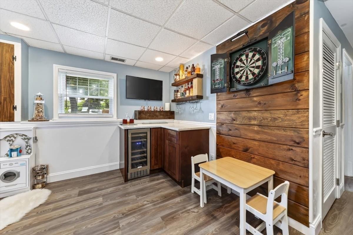 Single Family Residence at 15 Donna Rd, Weymouth MA 02190, Weymouth, photo 17 of 31