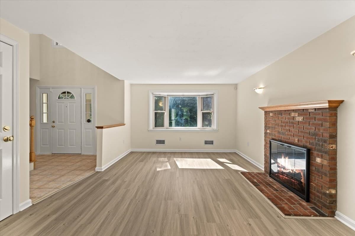 Single Family Residence at 275 Plain Street, Stoughton MA 02072, Stoughton, photo 12 of 42