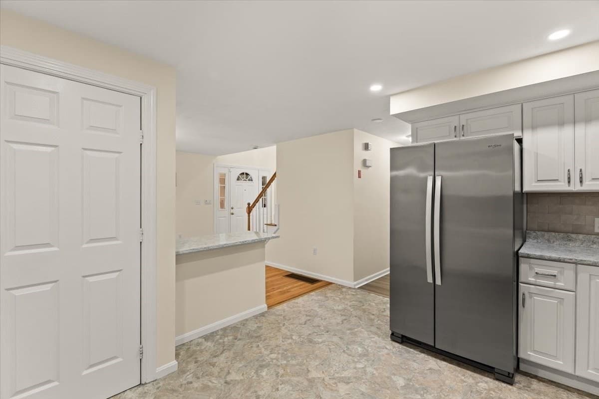 Single Family Residence at 275 Plain Street, Stoughton MA 02072, Stoughton, photo 7 of 42