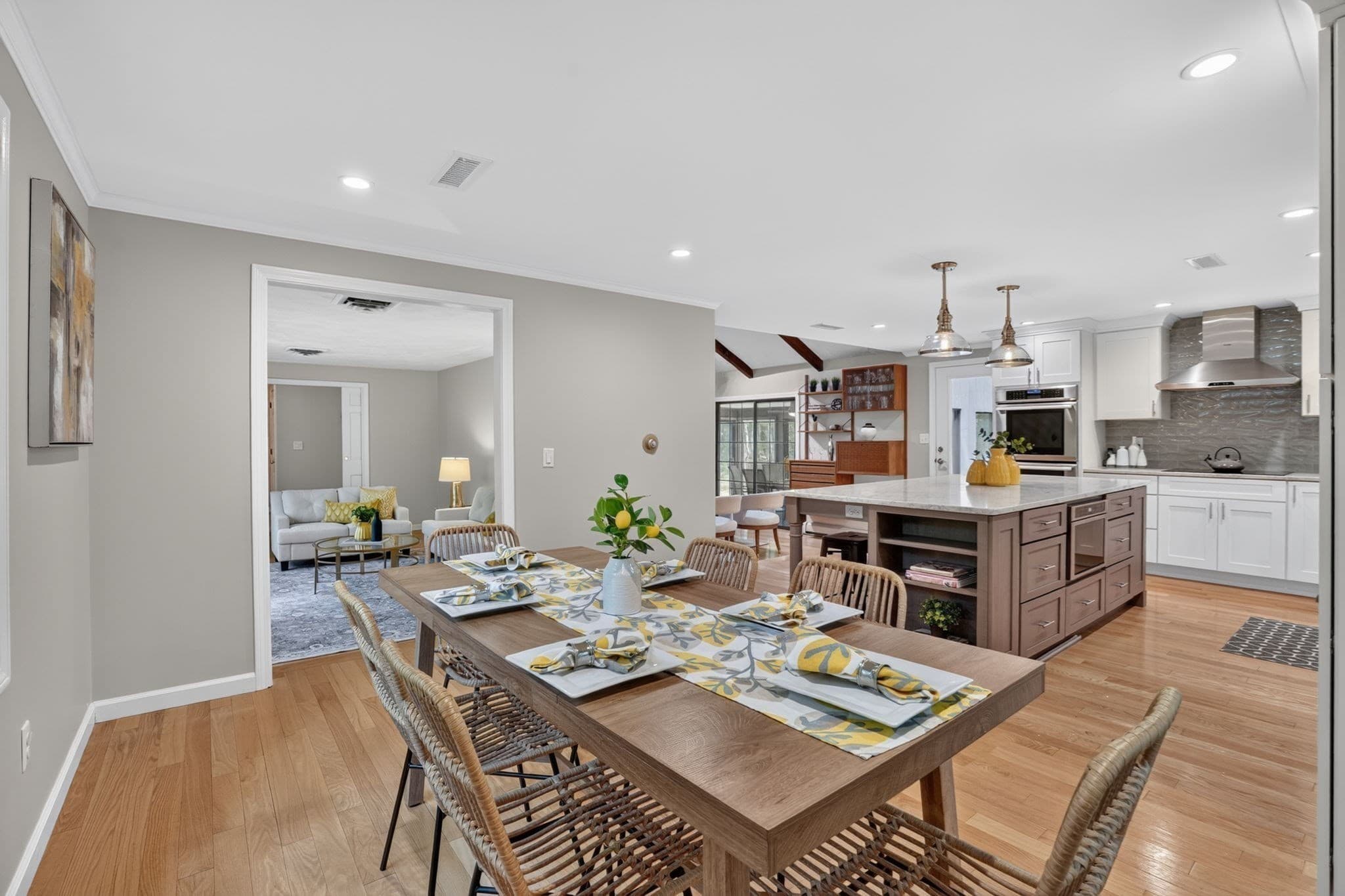 Single Family Residence at 27 Algonquin Ave, Andover MA 01810, photo 10 of 42