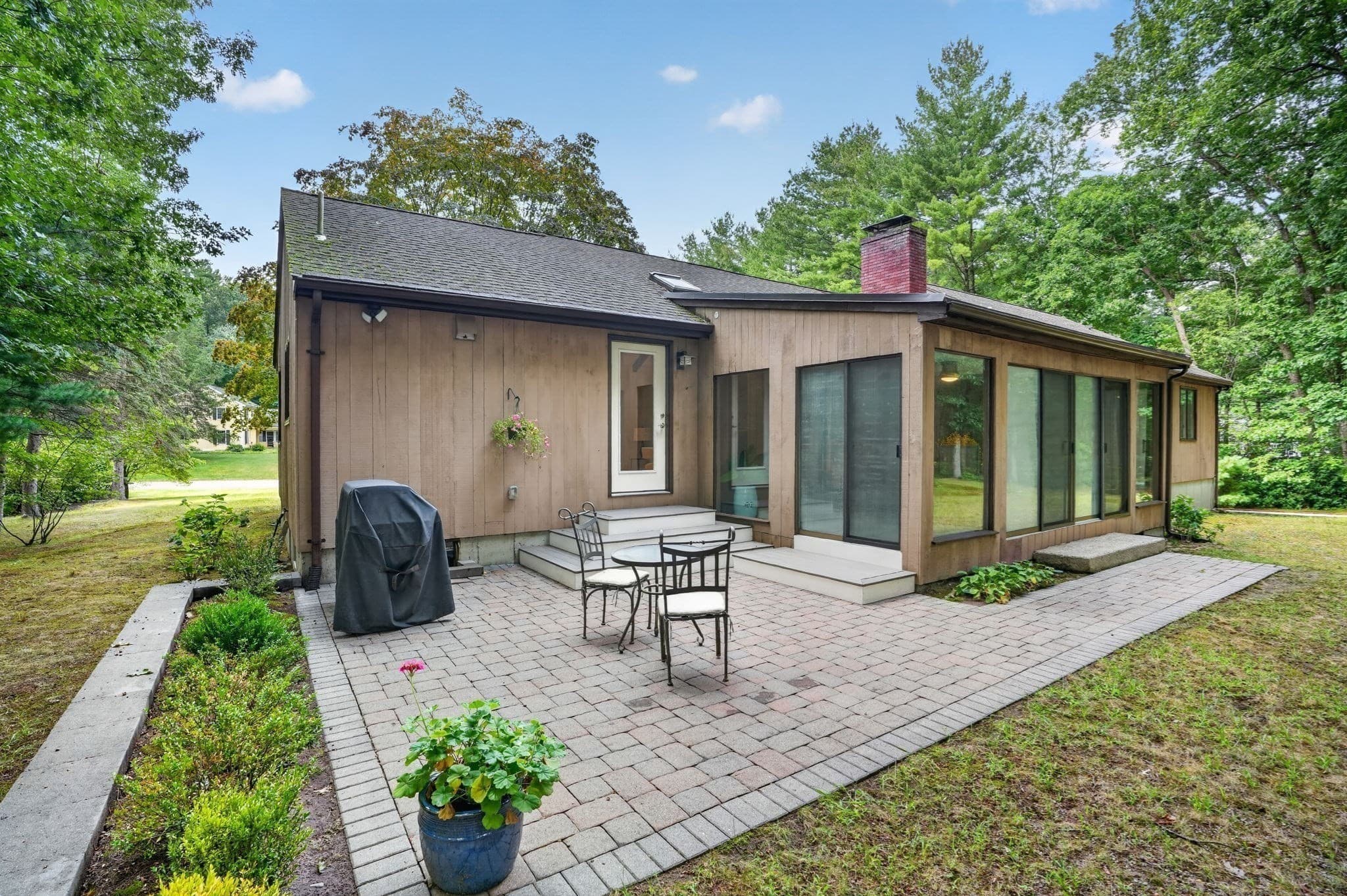 Single Family Residence at 27 Algonquin Ave, Andover MA 01810, photo 41 of 42