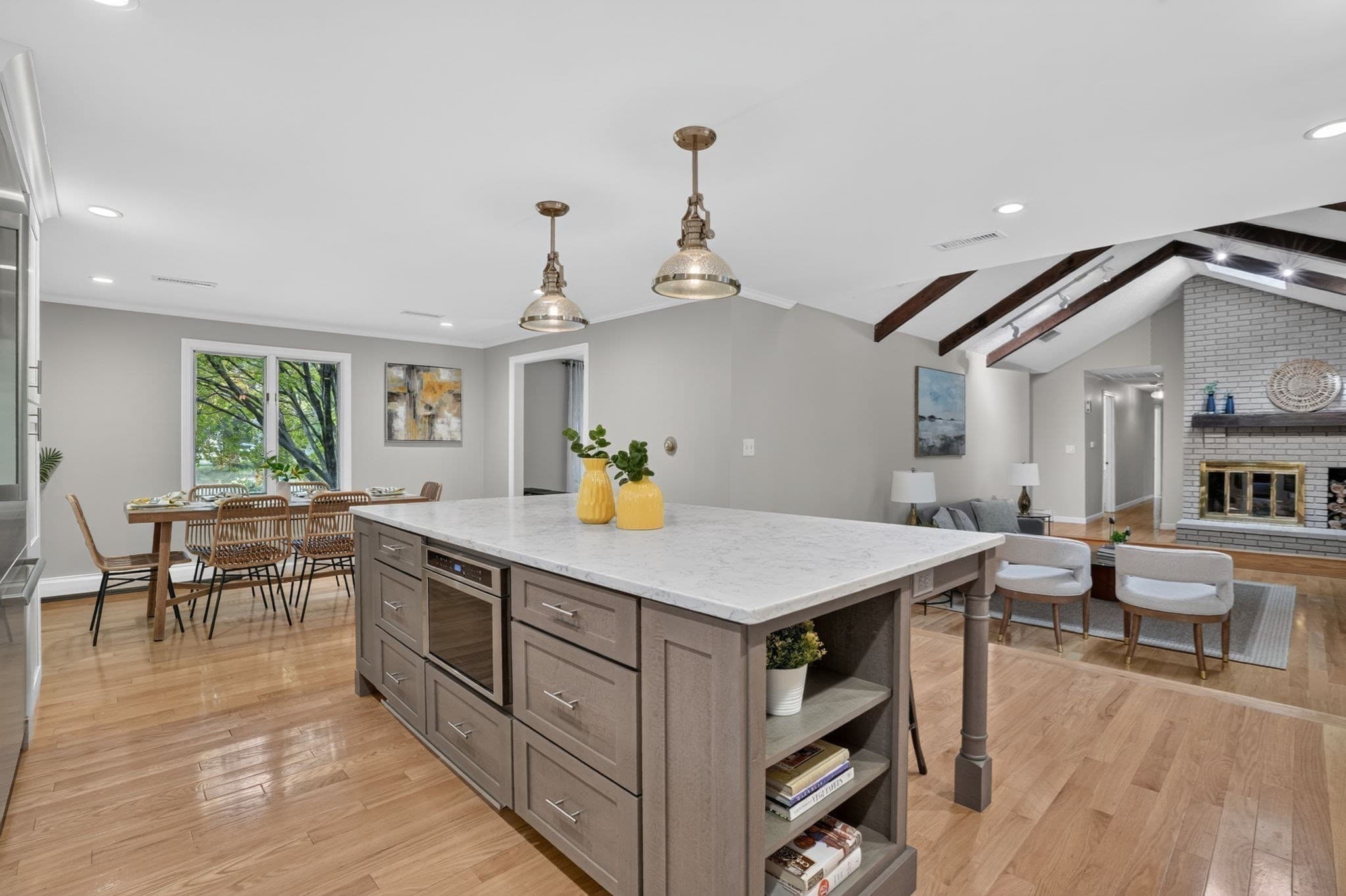 Single Family Residence at 27 Algonquin Ave, Andover MA 01810, photo 11 of 42
