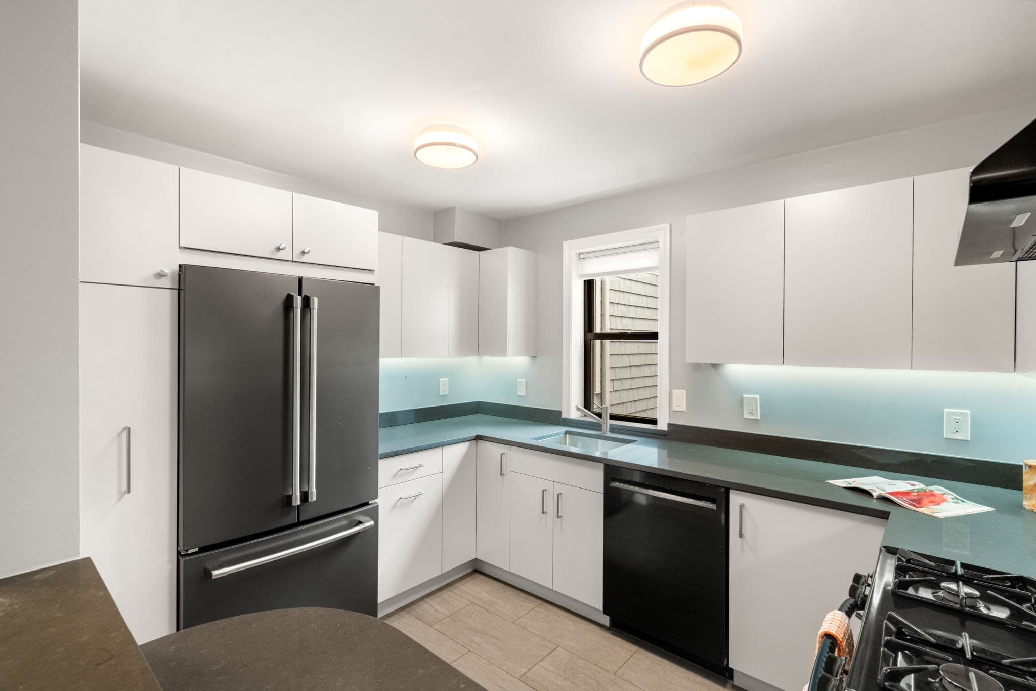 Condominium at 618 Washington St # 618, Brookline MA 02446, Brookline, photo 4 of 33