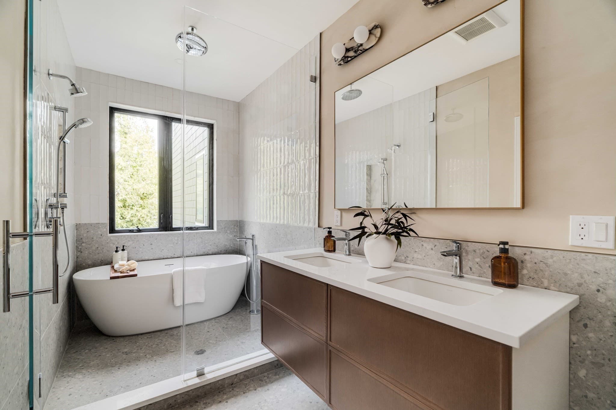 Condominium at 19-21 Maple Park # 1, Newton MA 02459, Newton, photo 17 of 39