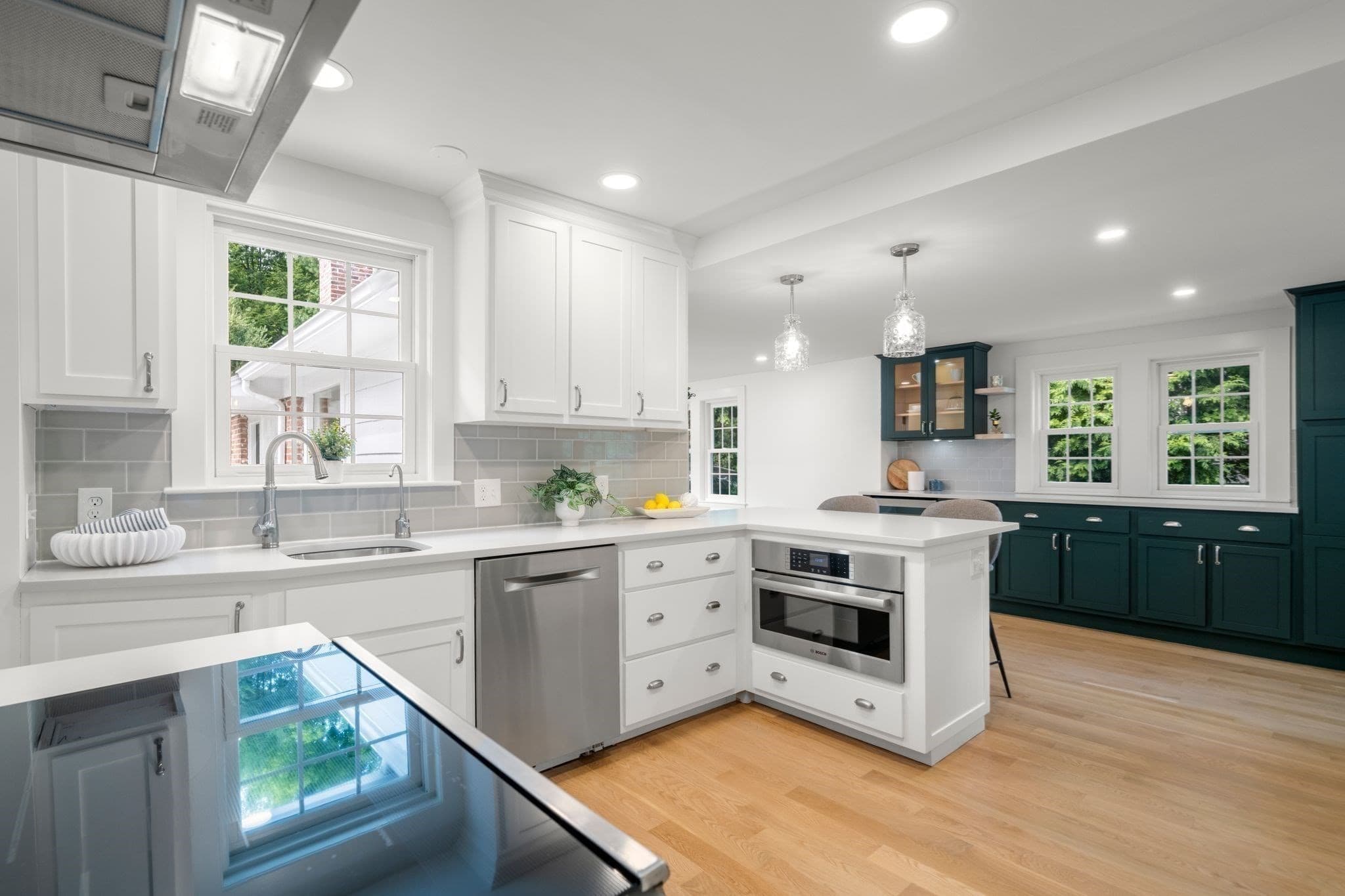 Single Family Residence at 46 Bedford Rd, Lincoln MA 01773, Lincoln, photo 7 of 32