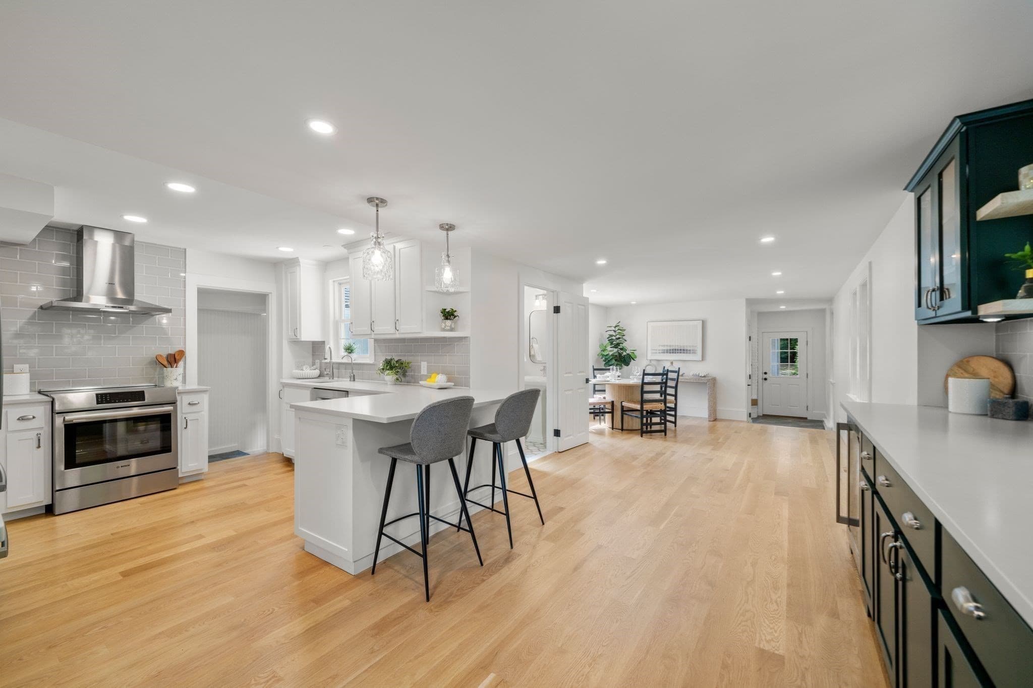 Single Family Residence at 46 Bedford Rd, Lincoln MA 01773, Lincoln, photo 8 of 32