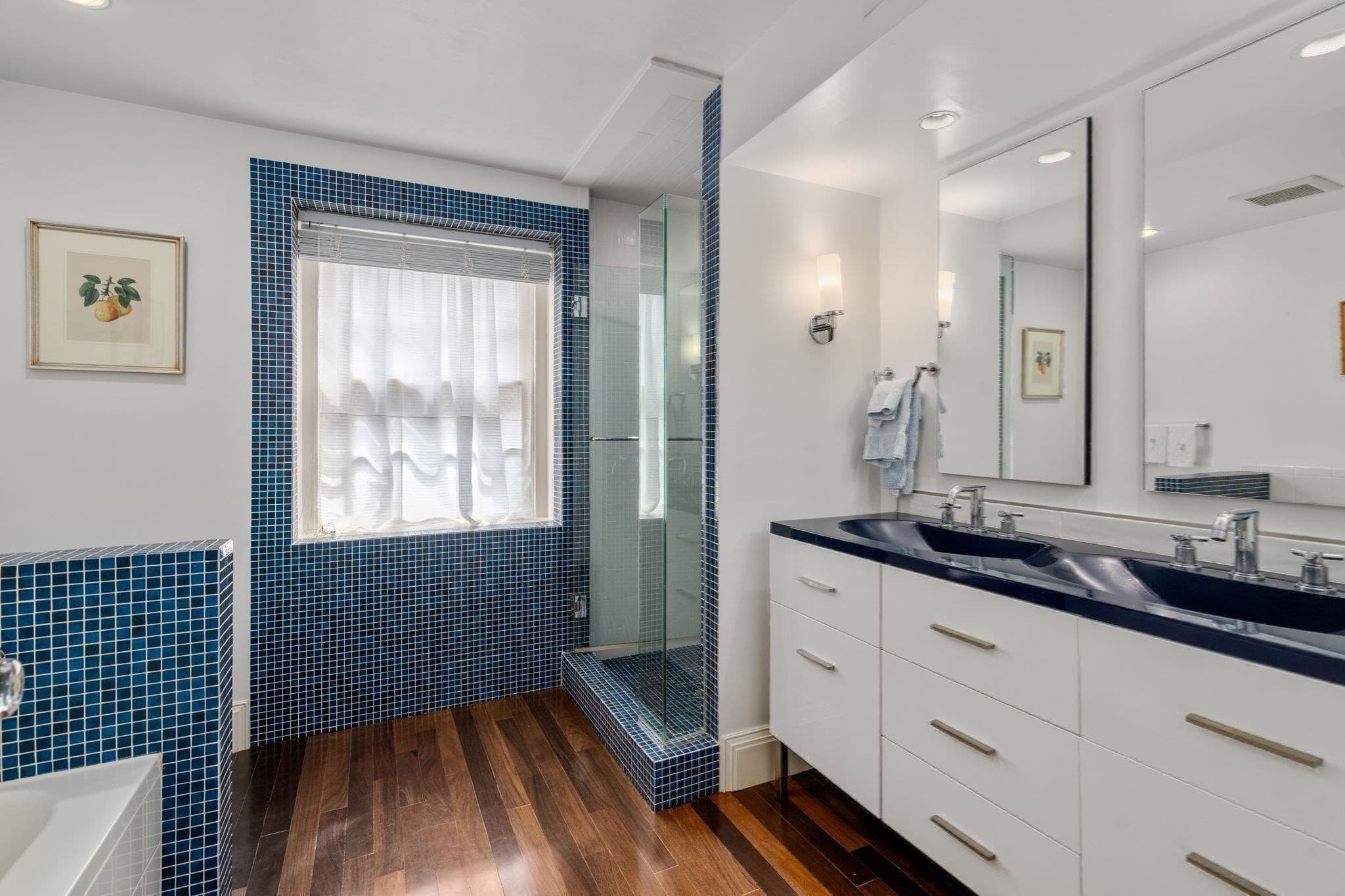 Single Family Residence at 1 West Hill Place, Boston MA 02114, photo 18 of 34