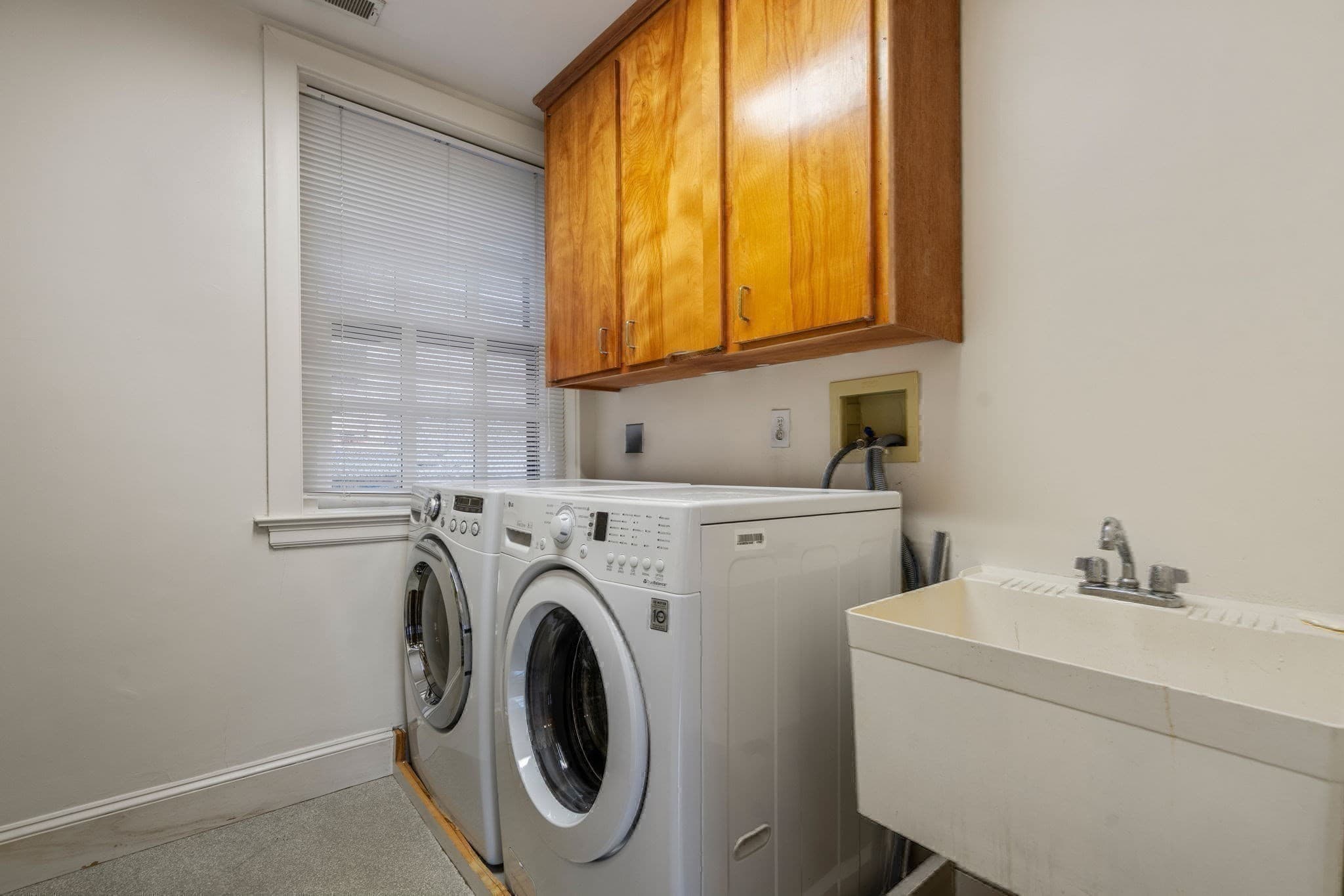 Single Family Residence at 1 West Hill Place, Boston MA 02114, photo 31 of 34