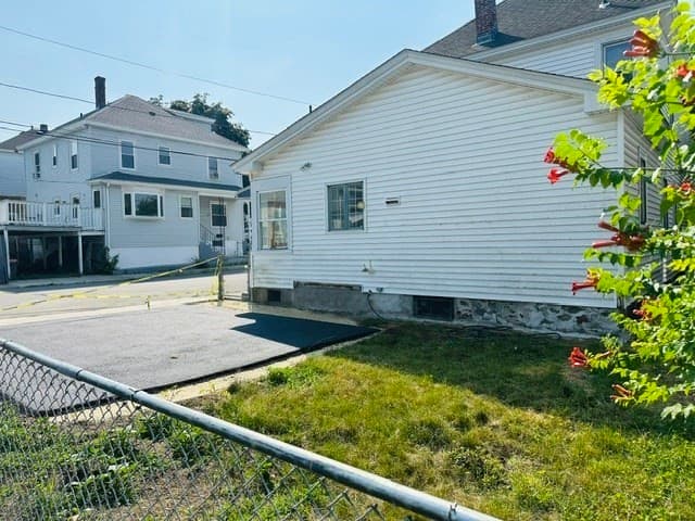 Single Family Residence at 159 Ludlam St, Lowell MA 01850, photo 23 of 25