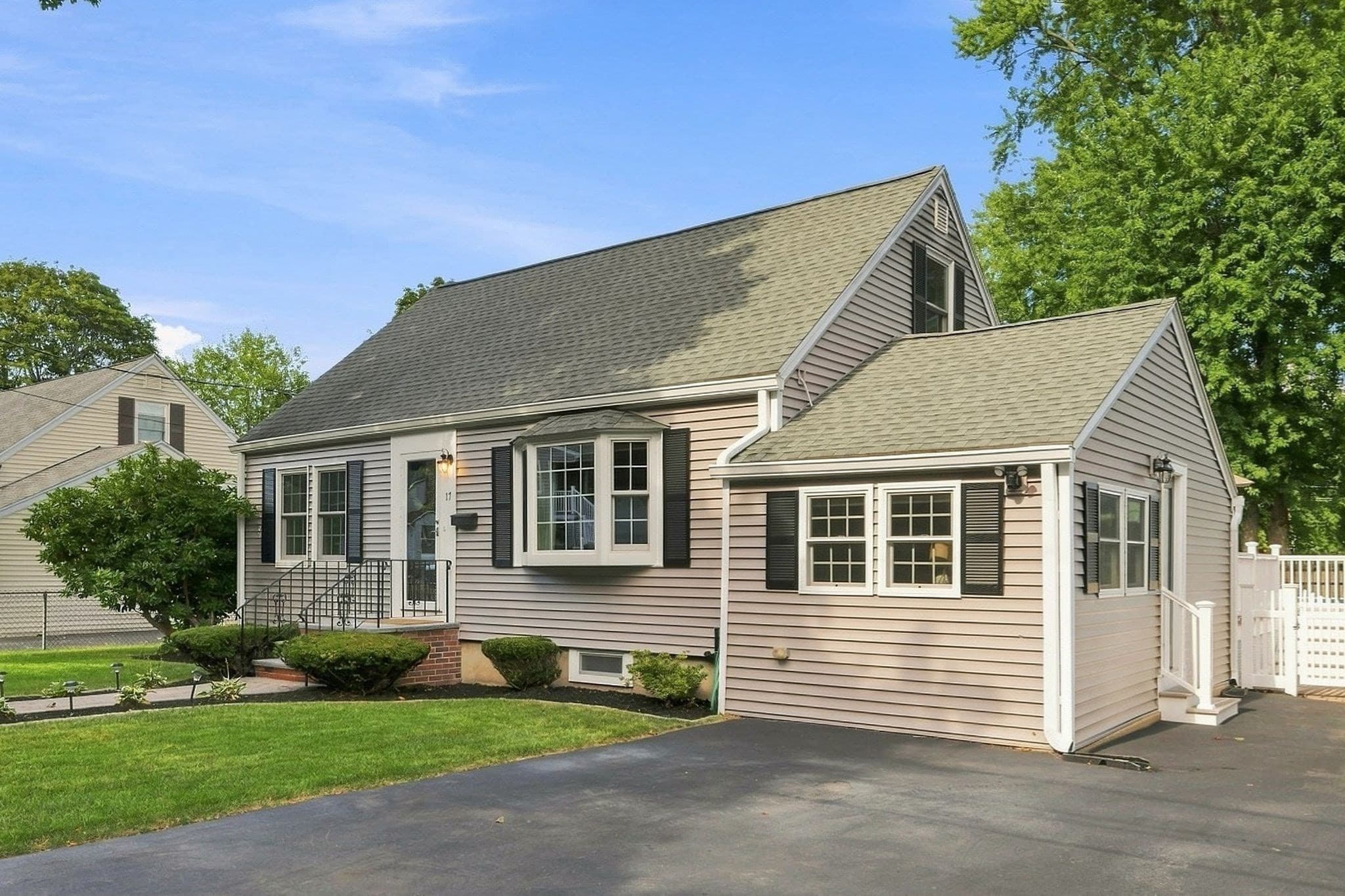 Single Family Residence at 17 Greenwood Road, Peabody MA 01960, Peabody, photo 3 of 42