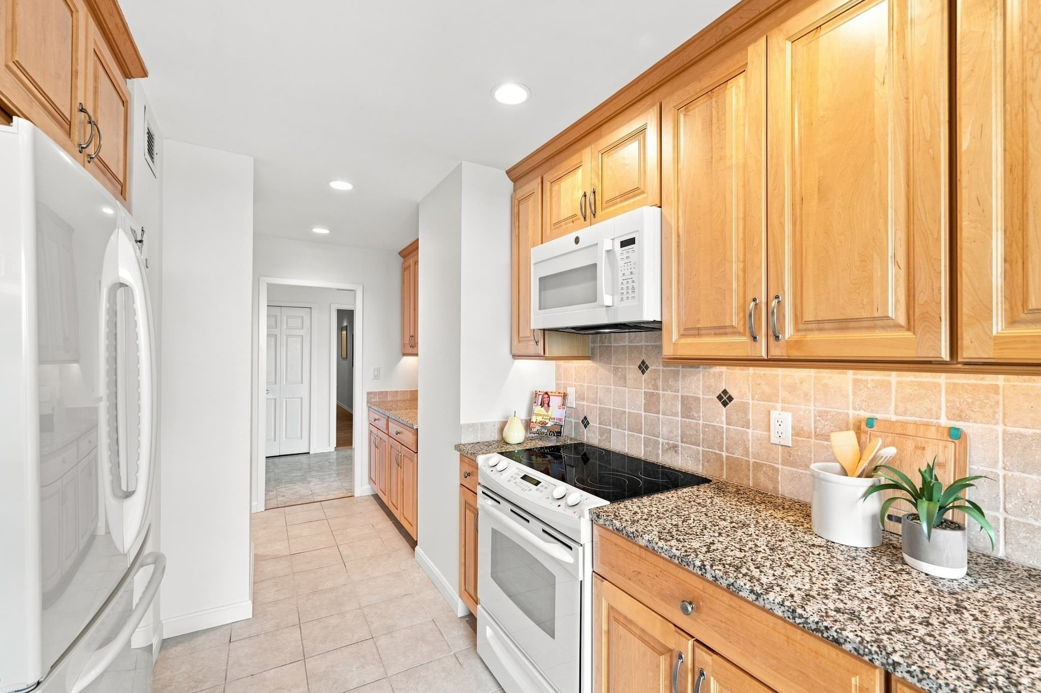 Condominium at 40 Village Rd # 1608, Middleton MA 01949, Middleton, photo 27 of 42