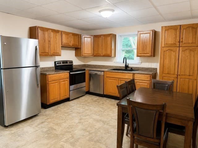 Single Family Residence at 738 Crescent St, East Bridgewater MA 02333, East Bridgewater, photo 11 of 32