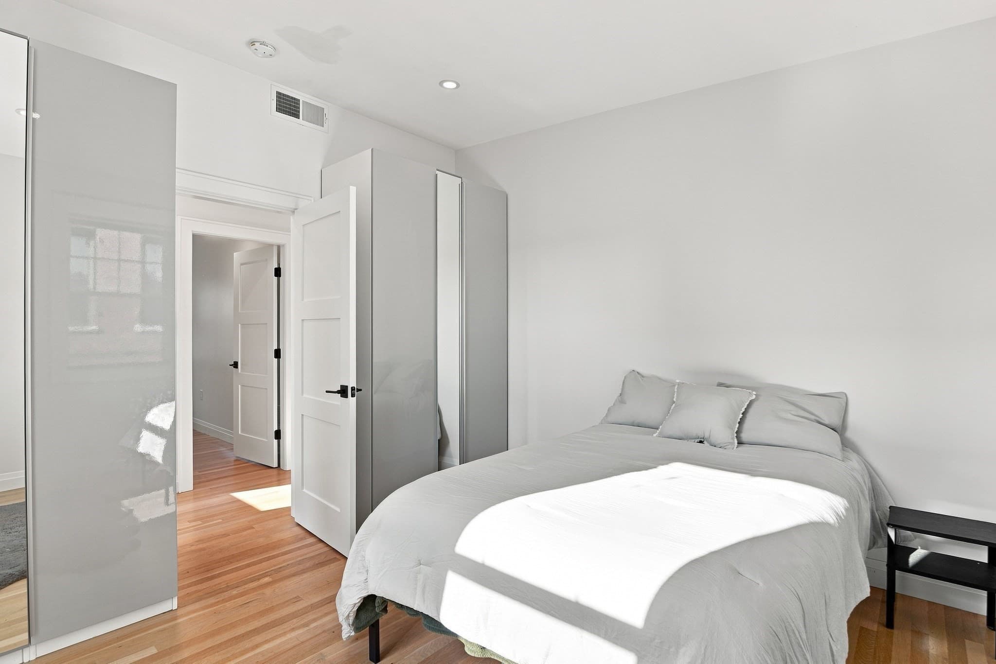 Single Family Residence at 3 Lauten Place, Boston MA 02127, Boston, photo 18 of 34
