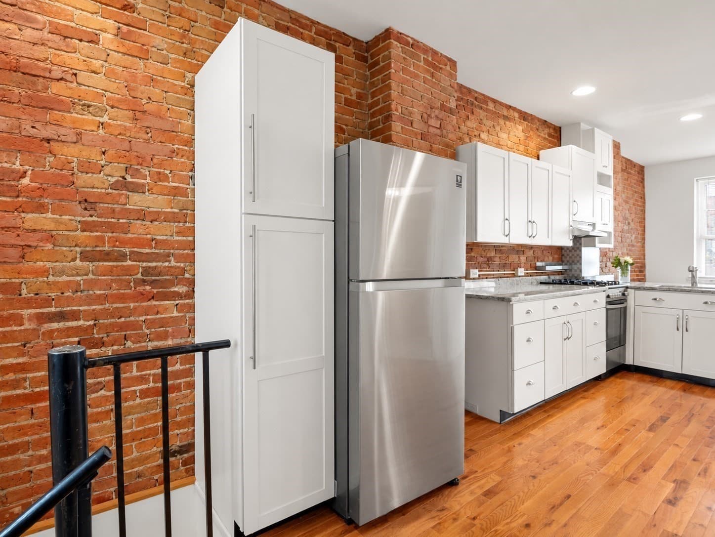 Condominium at 31 Division # 1, Chelsea MA 02150, Chelsea, photo 13 of 28