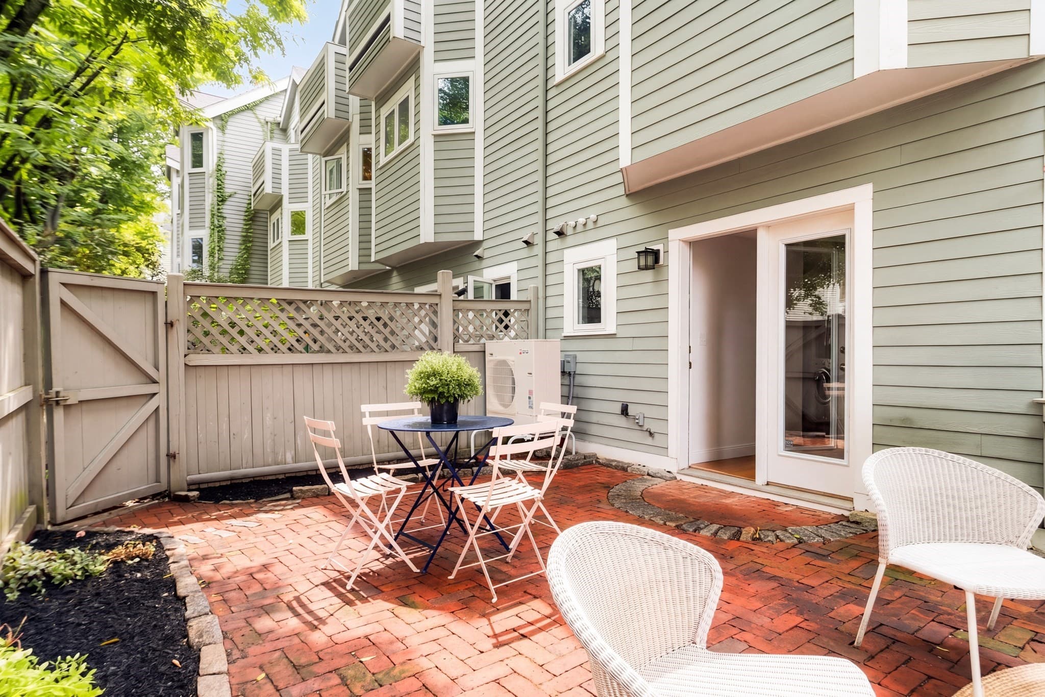 Condominium at 6 Rollins Court # 6, Cambridge MA 02139, Cambridge, photo 31 of 37