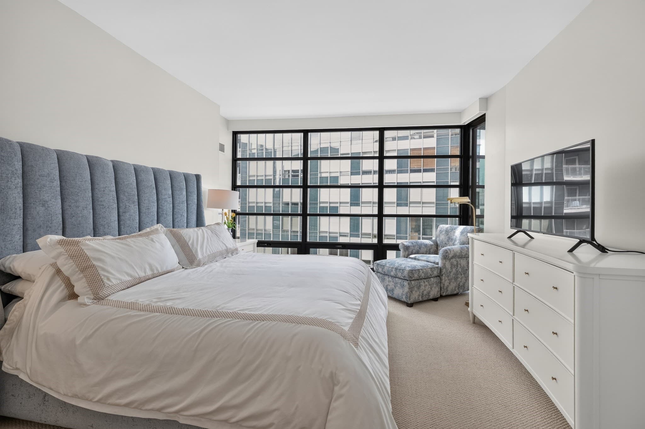 Condominium at 580 Washington St # 1410, Boston MA 02111, photo 14 of 26